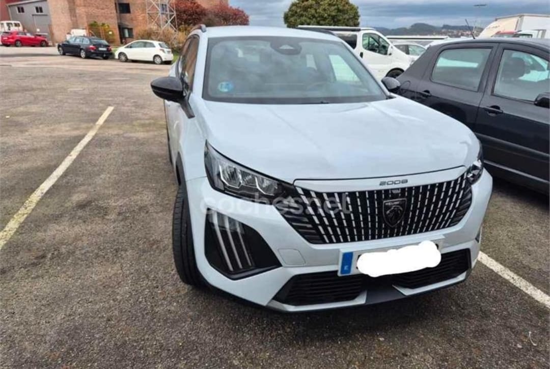 Peugeot 2008 1.2, 2025, Gasolina 95