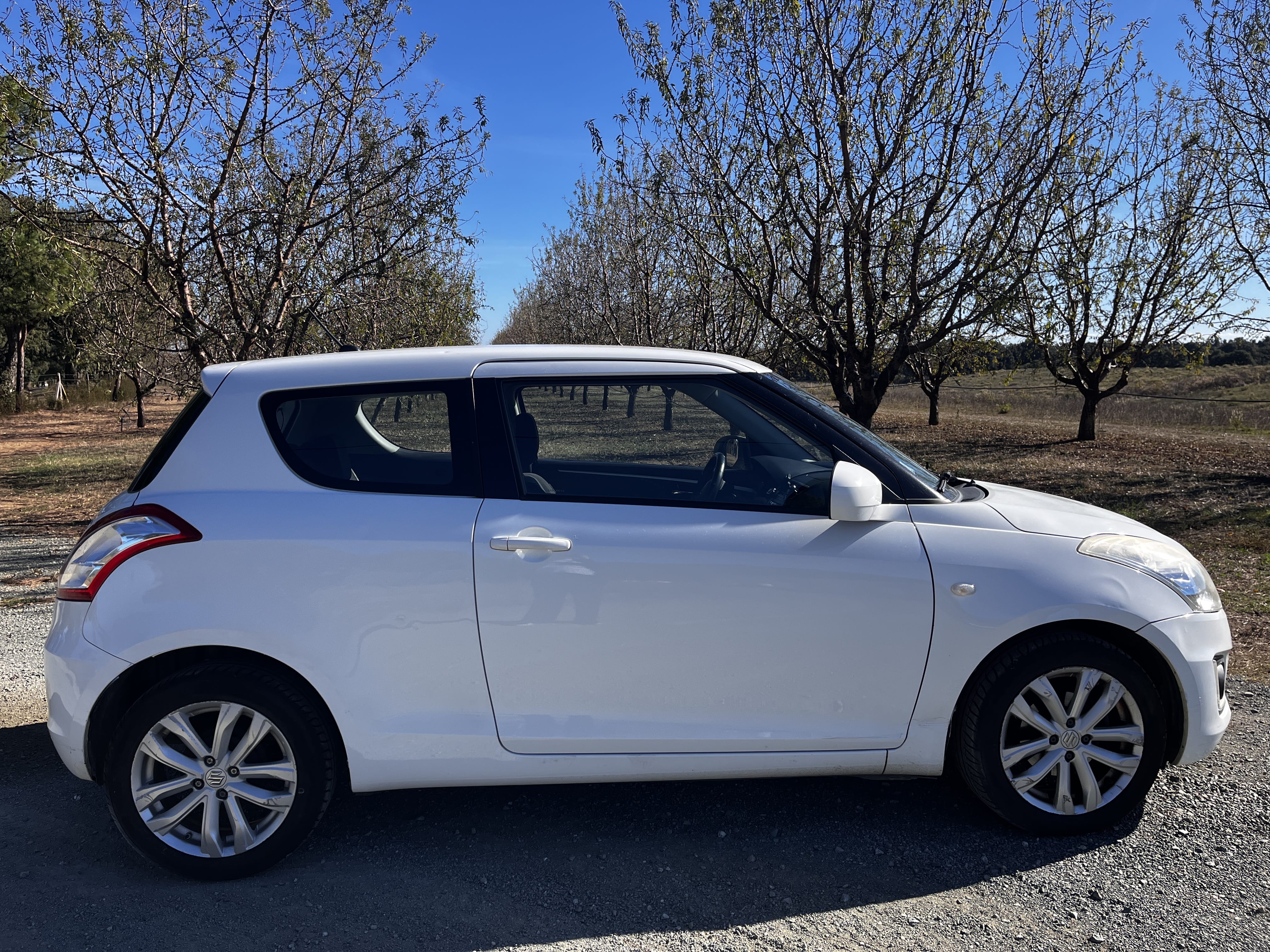 Suzuki Swift avec Climatisation