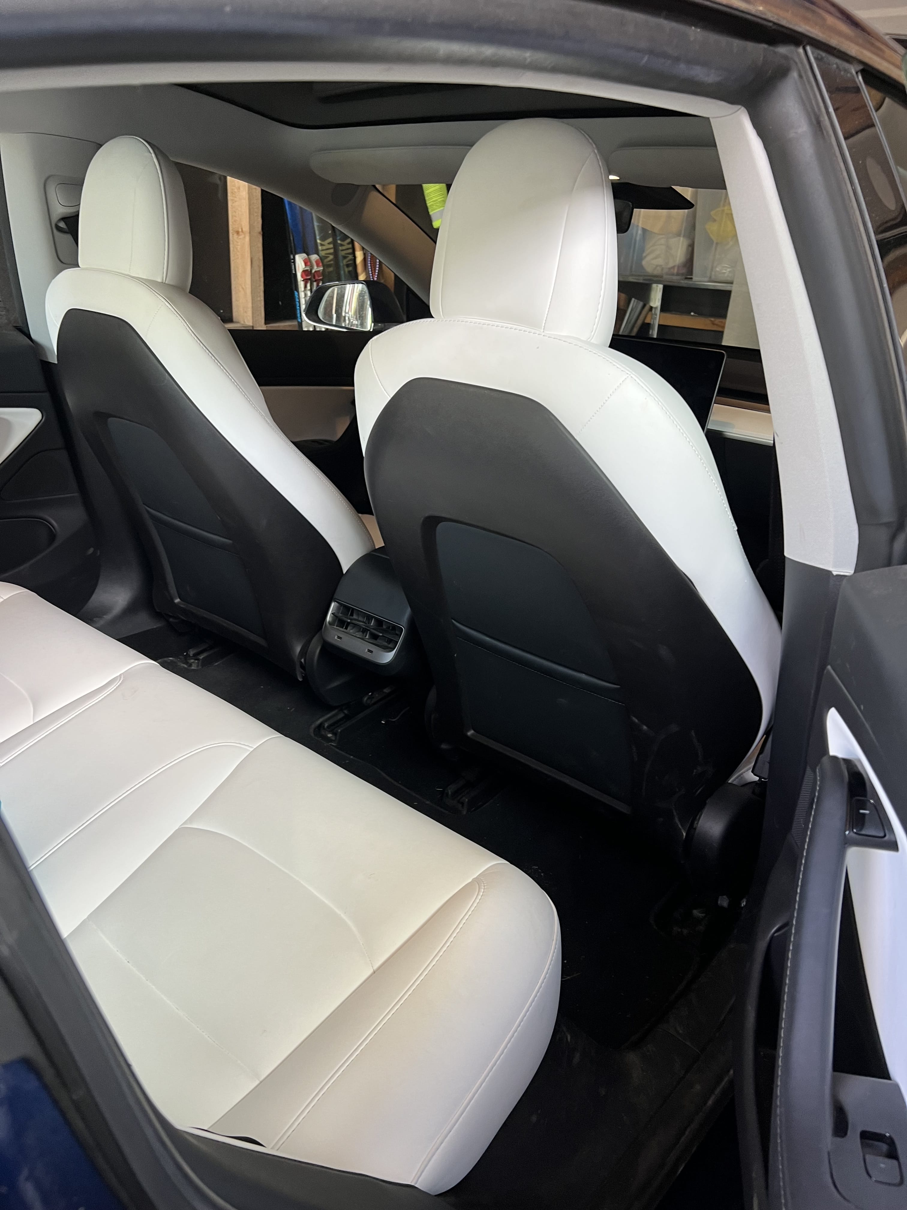 Tesla Model 3 High Performance engine 0-100 3.3s med GPS