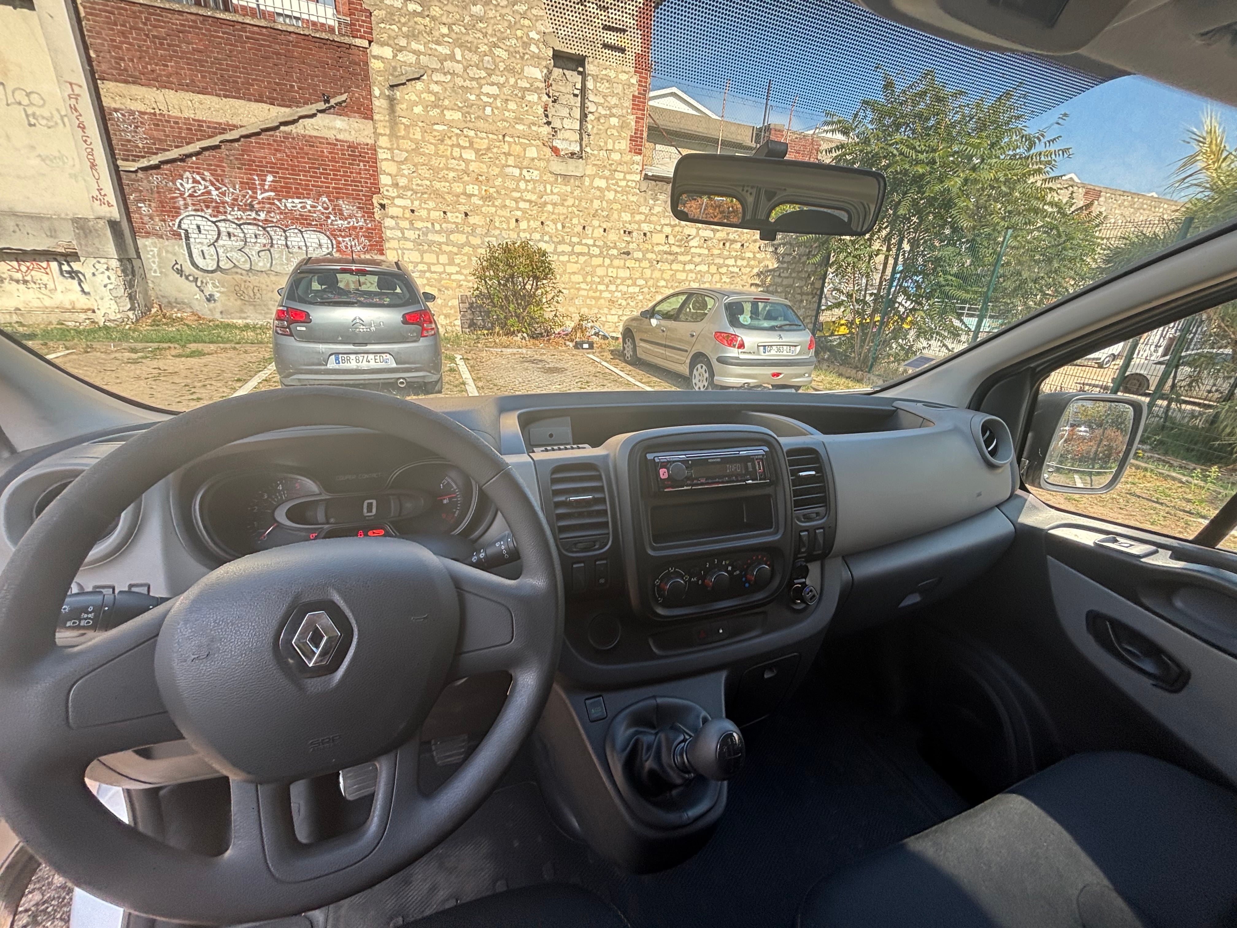 Renault Trafic avec Siège bébé