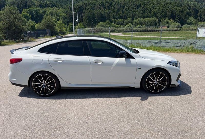 BMW Série 2 avec GPS
