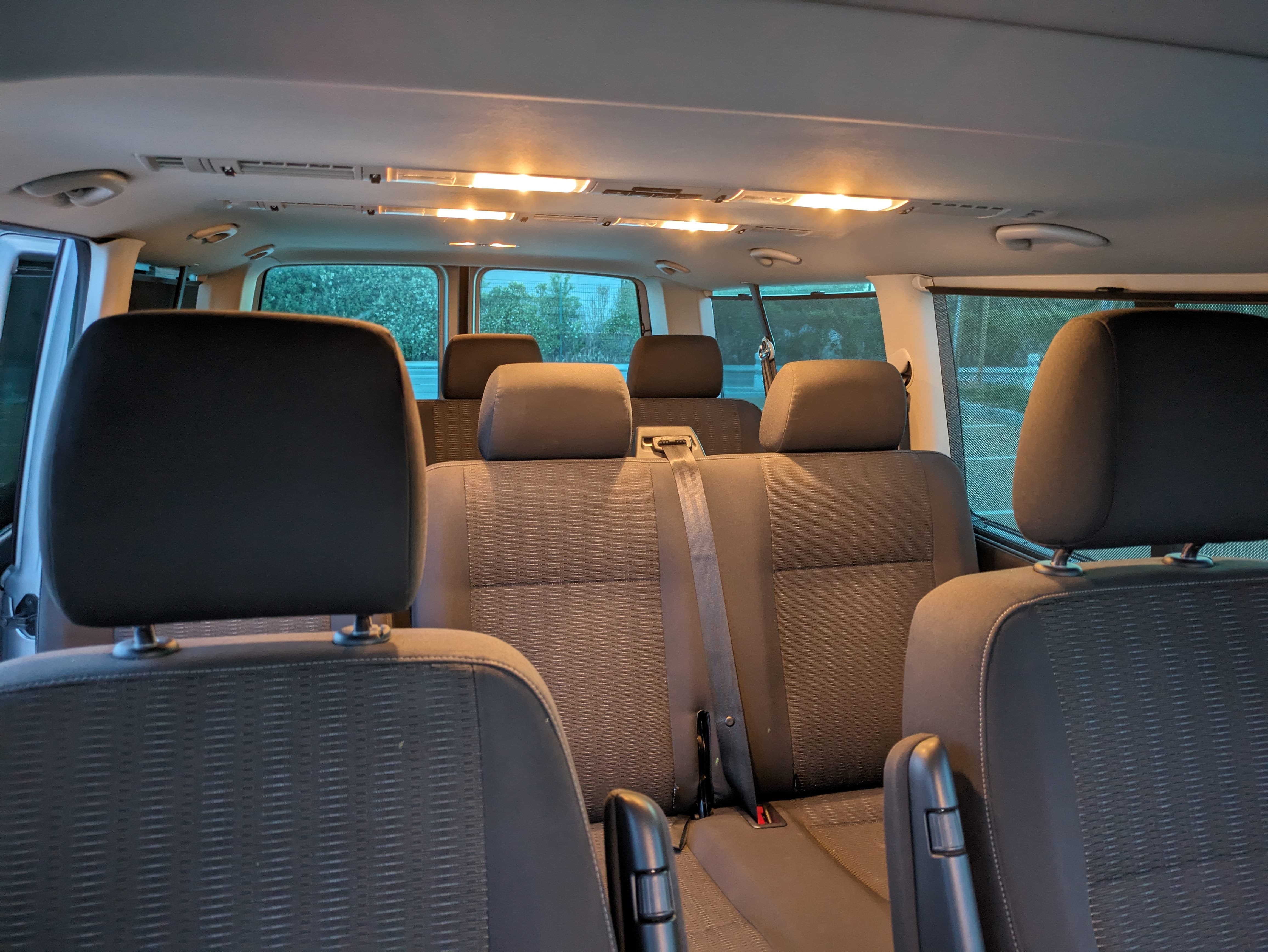Volkswagen Caravelle 2.0 TDI avec Porte-vélos