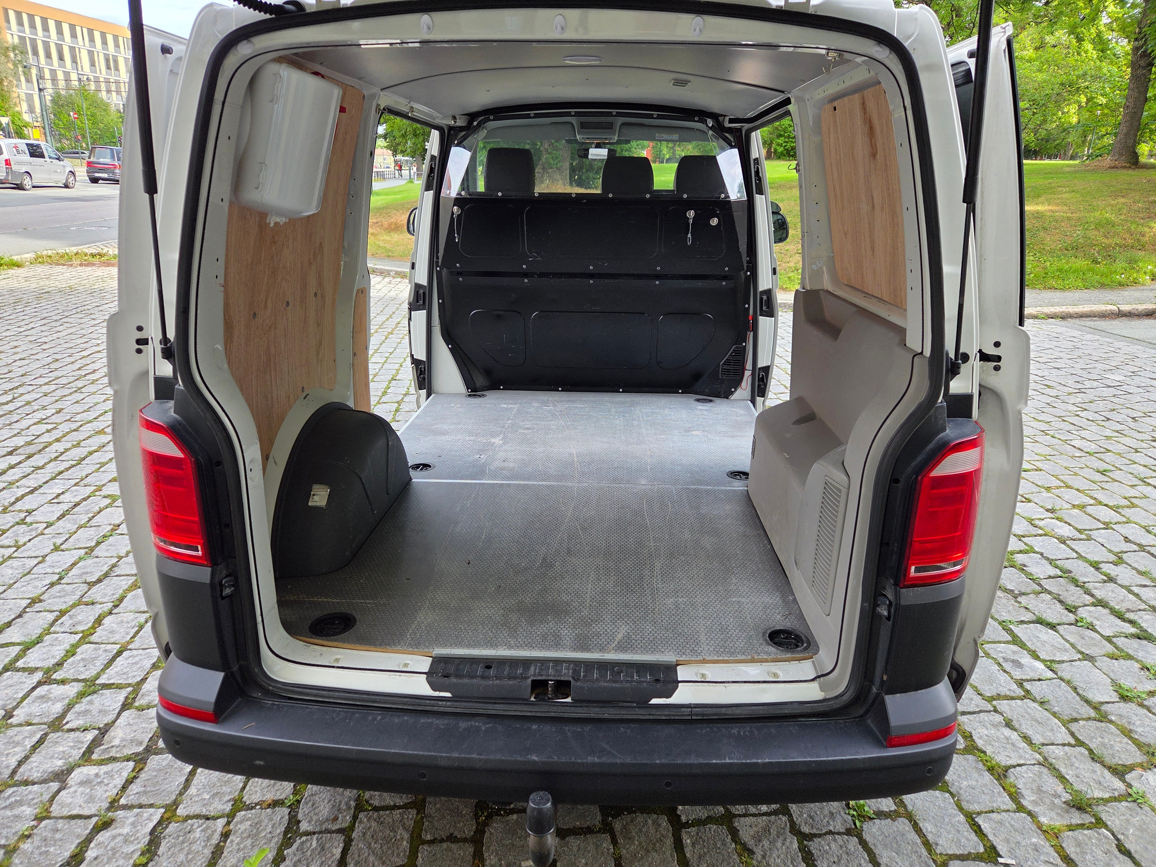 Volkswagen Transporter 2.0 4Motion med Lydinngang