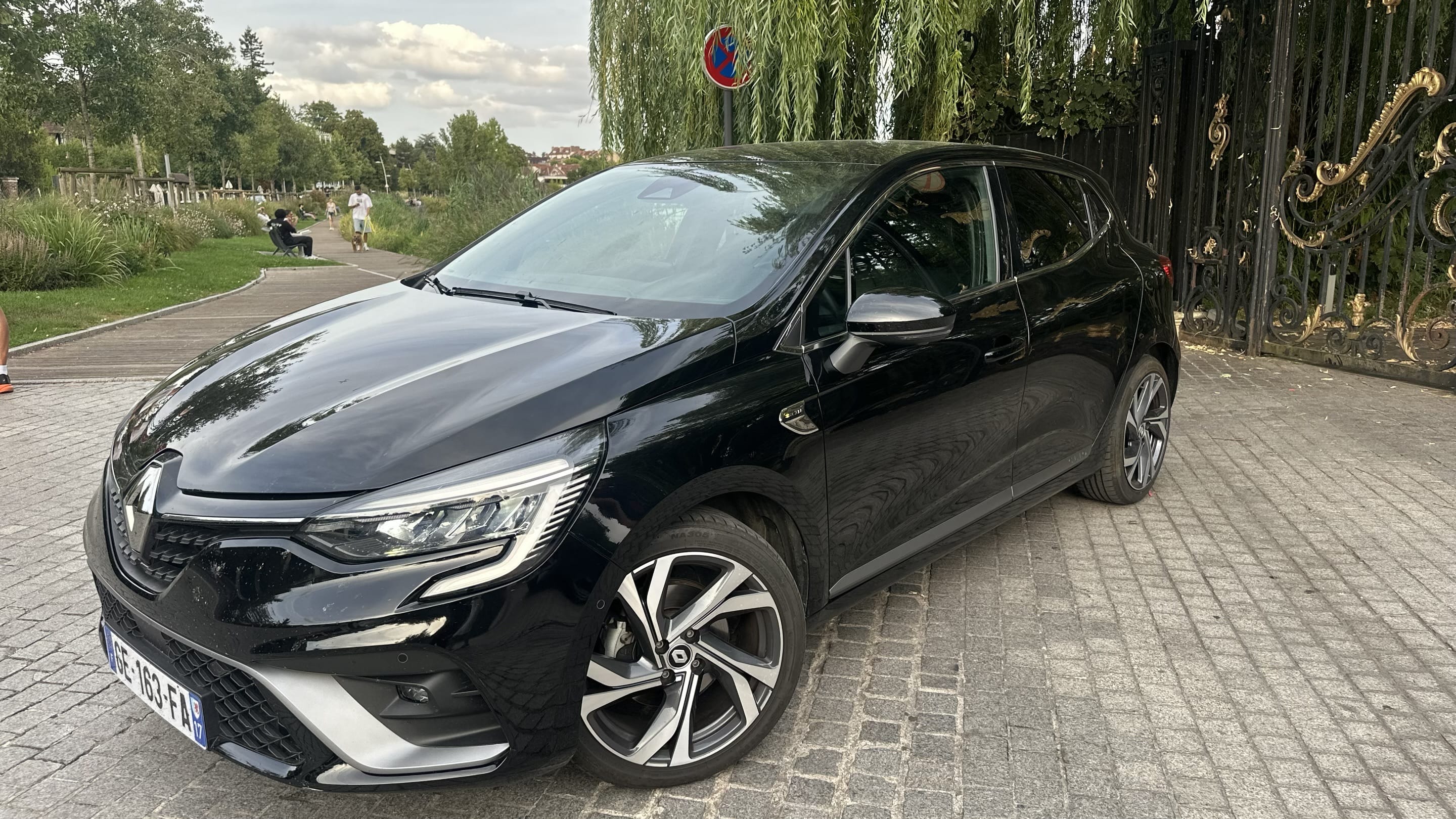 Renault Clio E-tech avec Climatisation