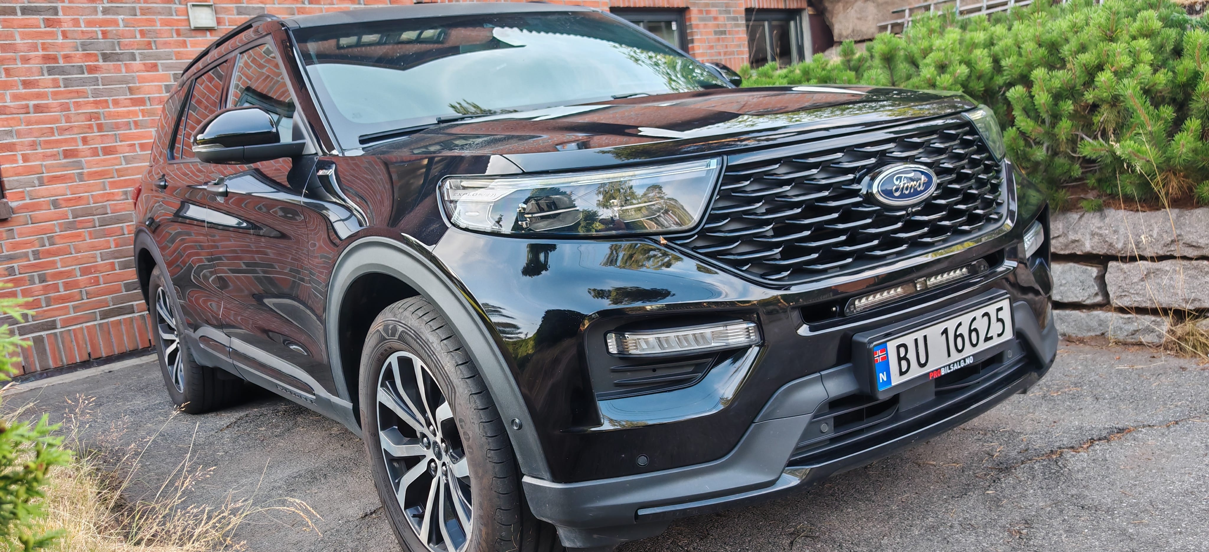 Ford Explorer Hybrid 3.0 plug in hybrid mit Klimaanlage