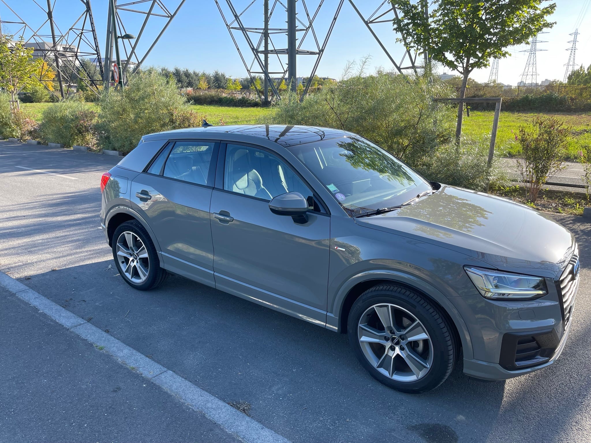 Audi Q2 S Line avec GPS