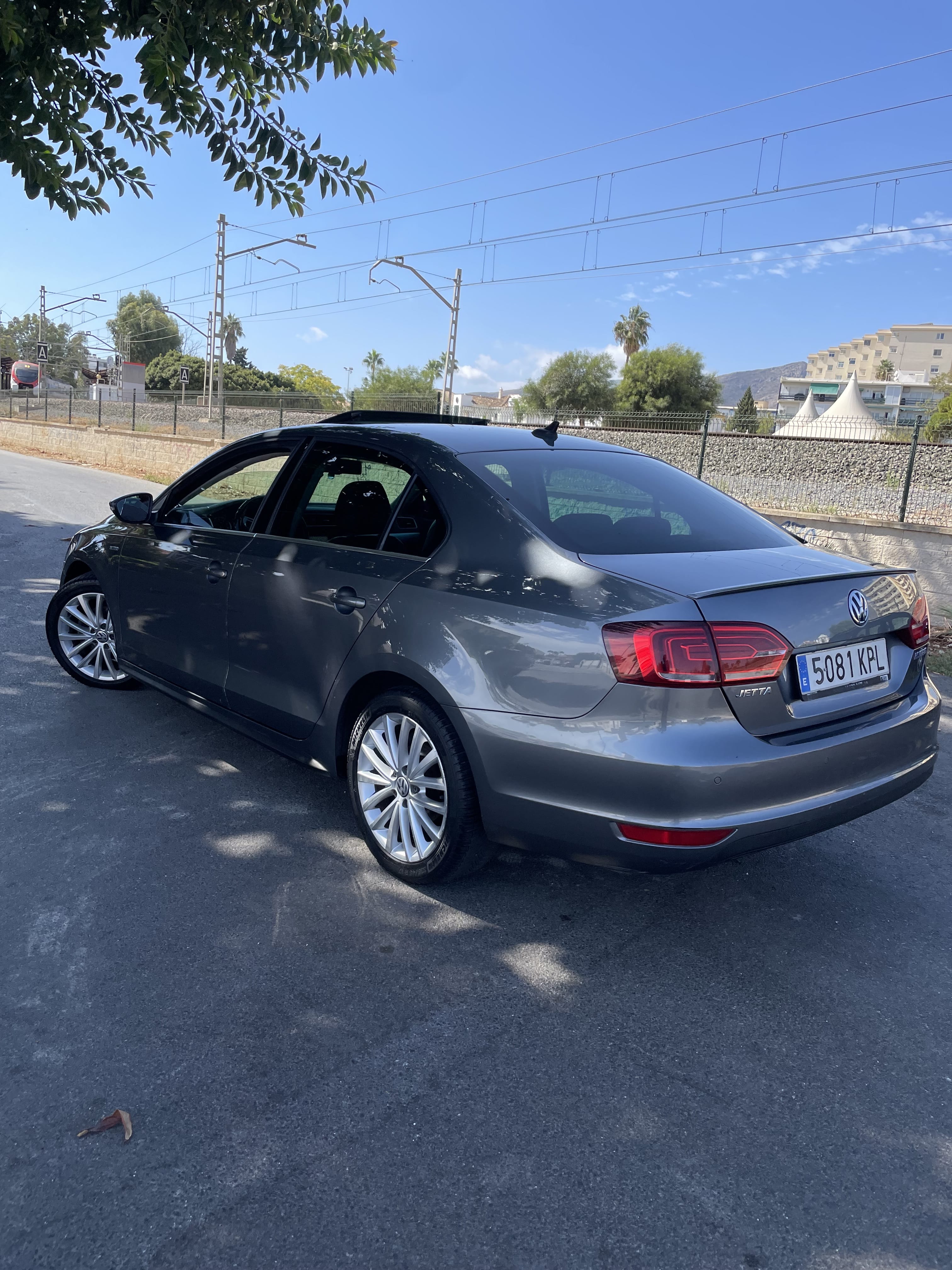 Volkswagen Jetta Híbrido con GPS