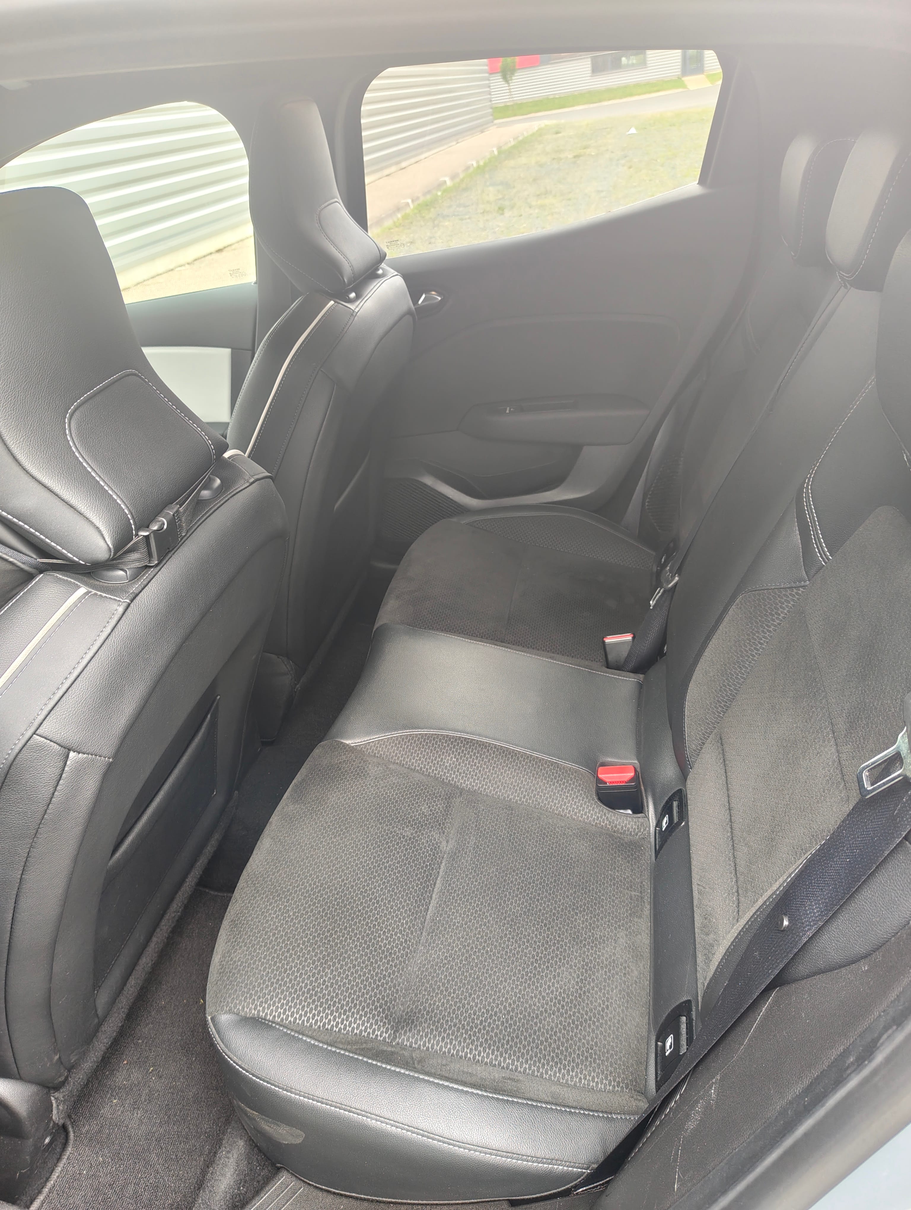 Renault Clio E-tech avec GPS