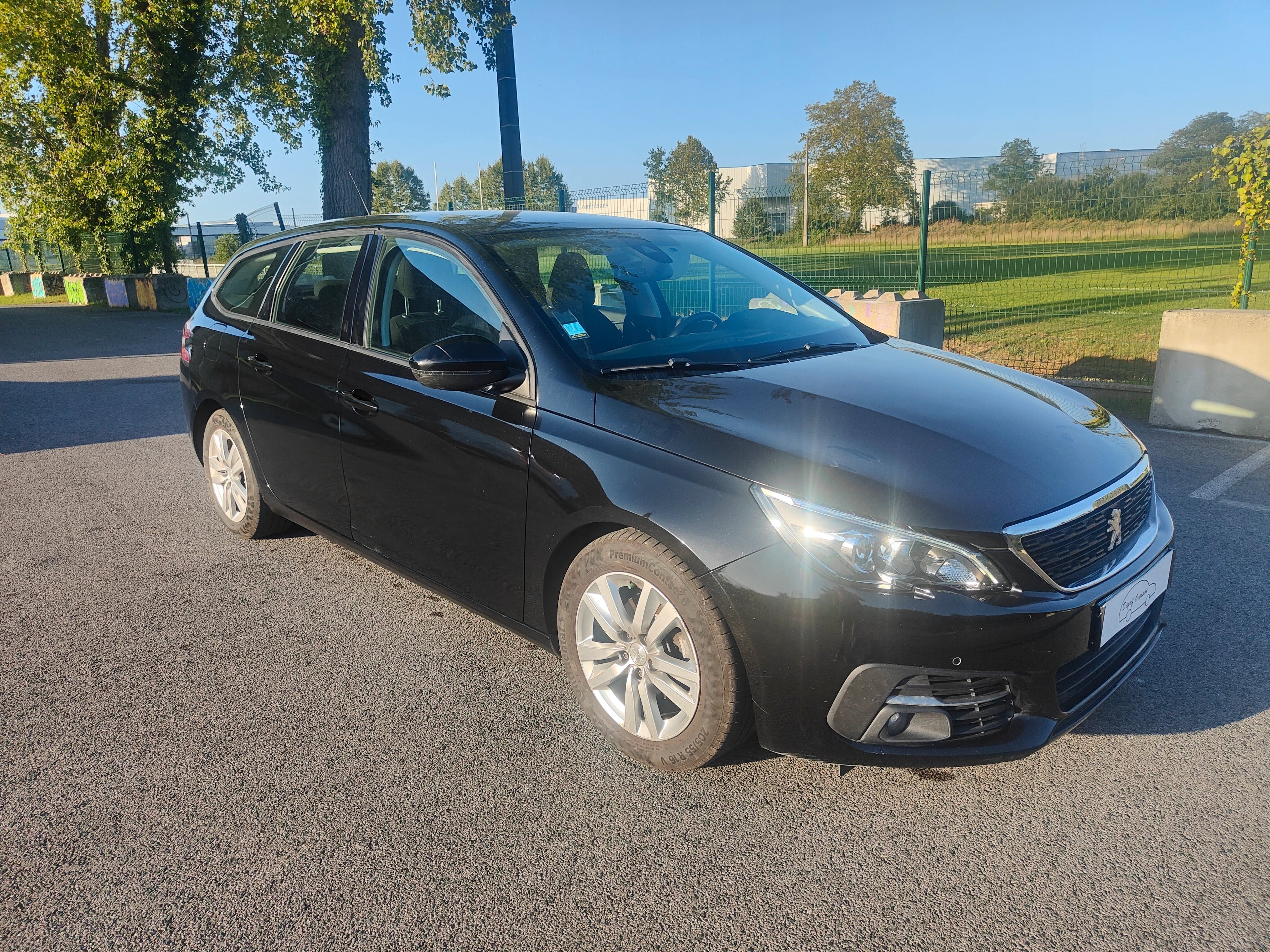 Peugeot 308 SW 1.6 HDI 120 CV avec Audio Bluetooth