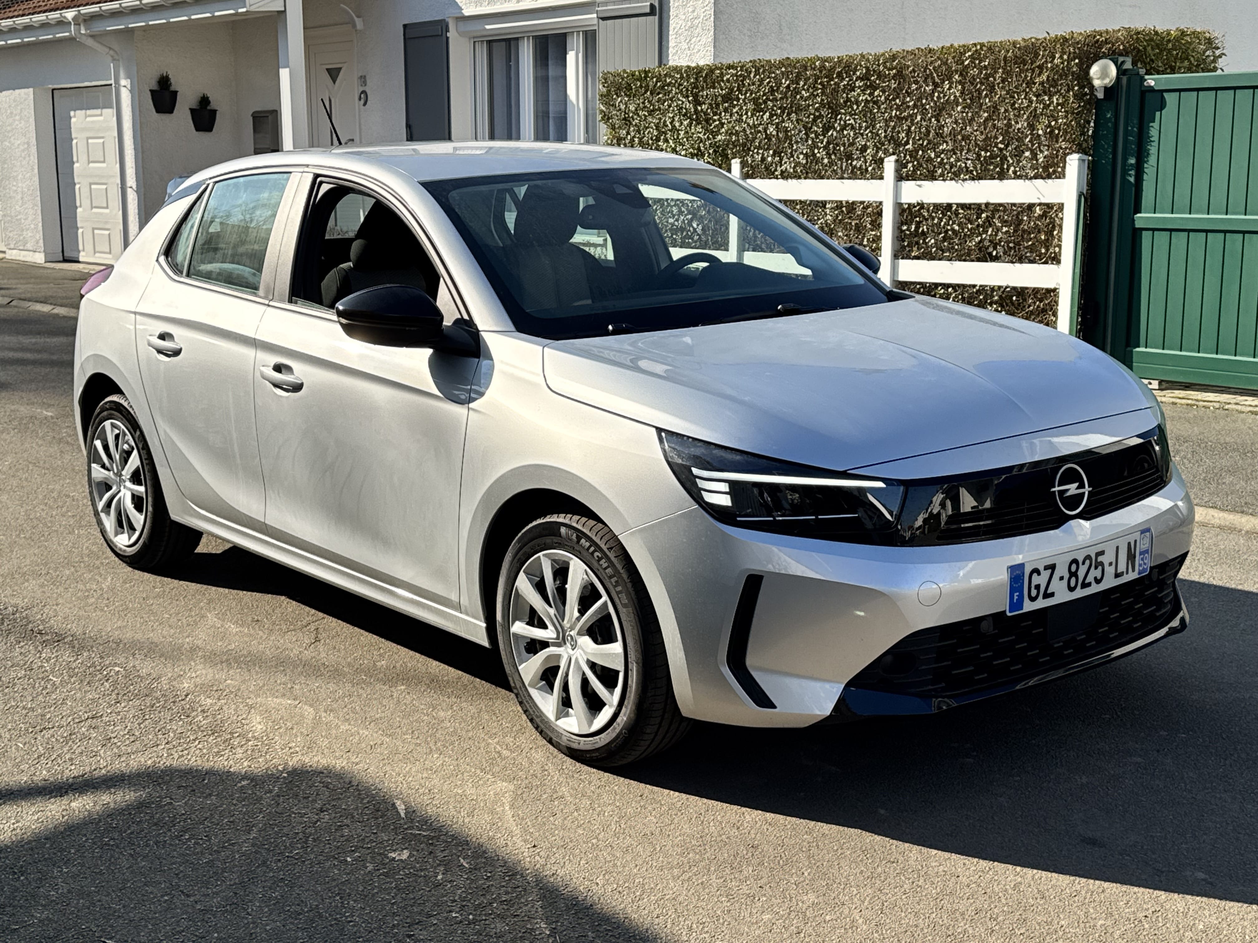 Opel Corsa, 2024, Essence 98, automatique