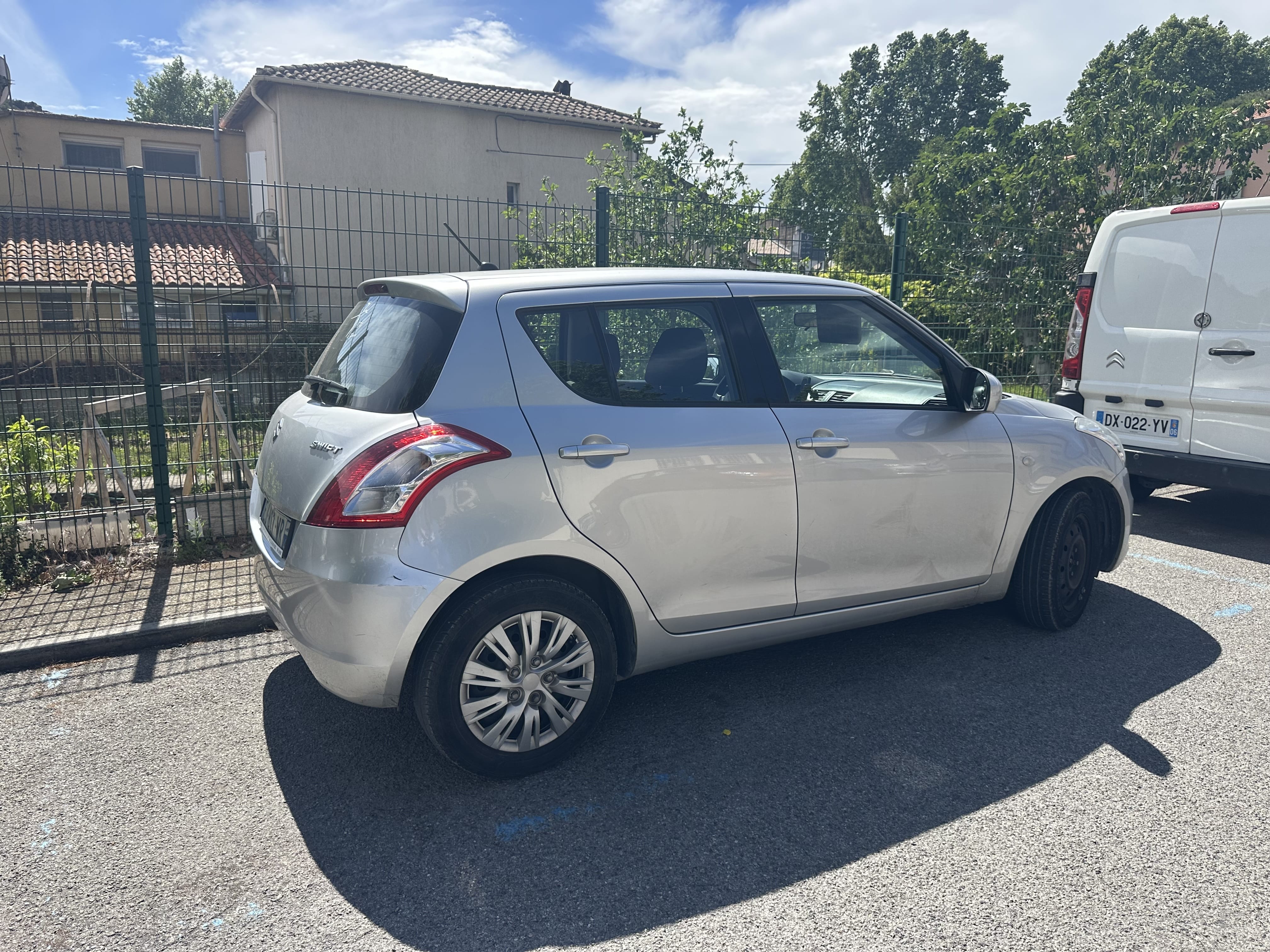 Suzuki Swift avec Régulateur de vitesse