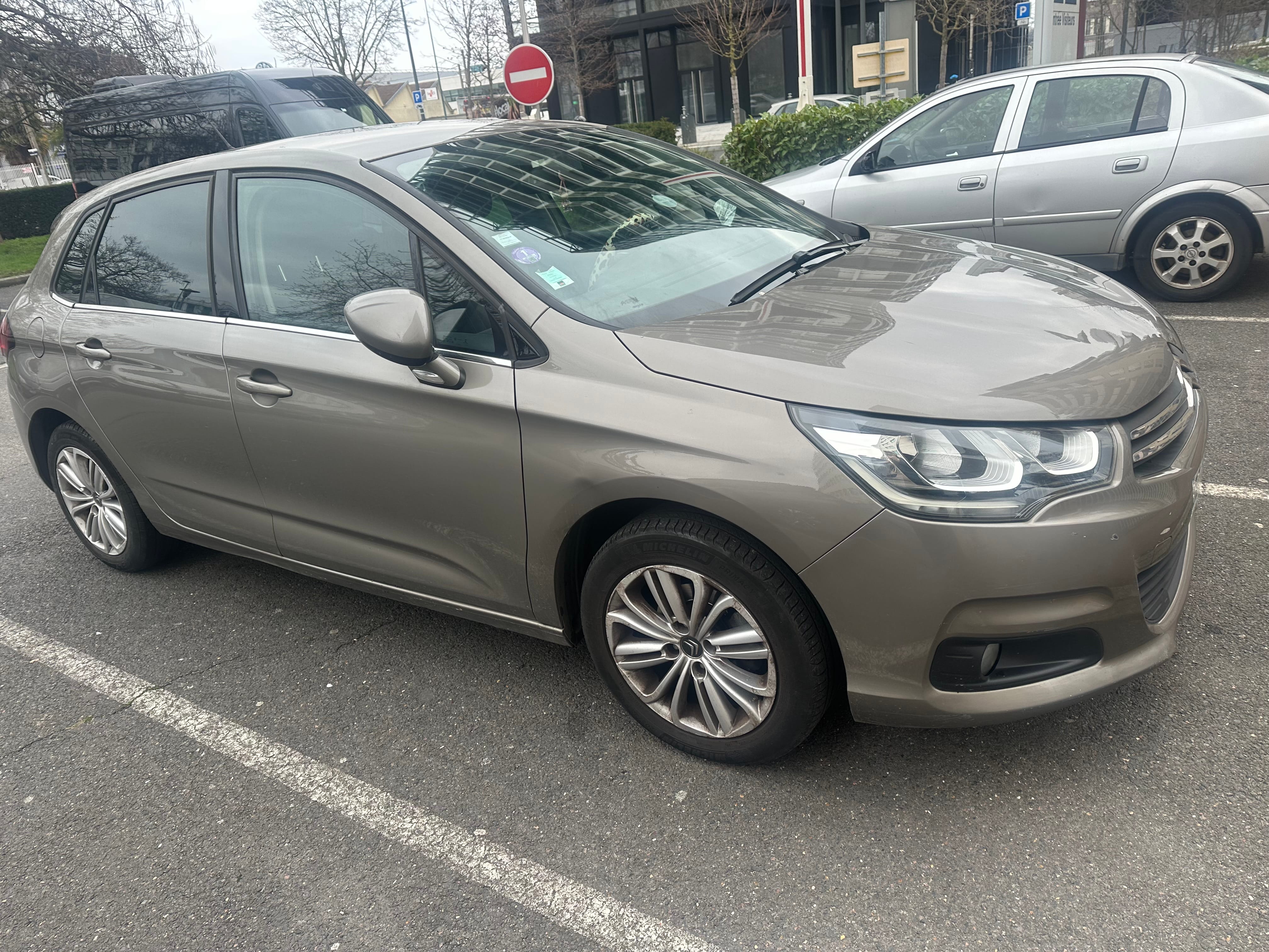 Citroen C4 avec Climatisation