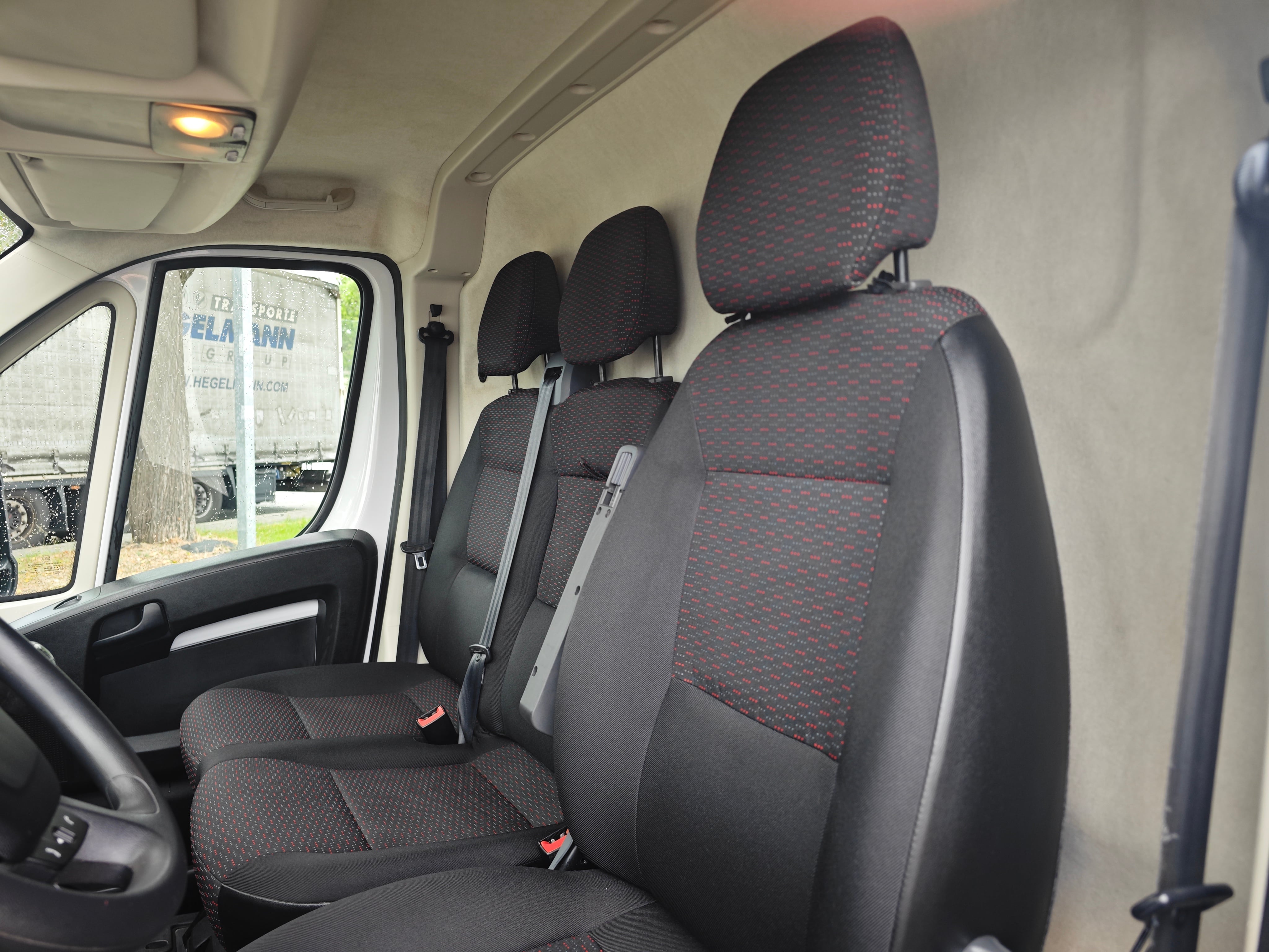 Peugeot Boxer 2.2 HDI avec GPS