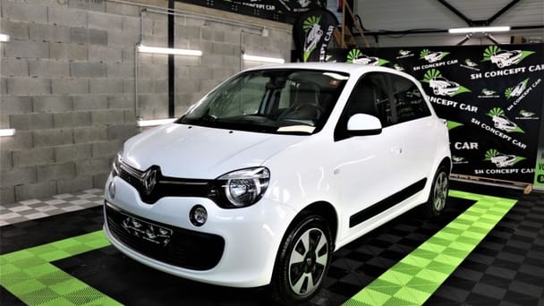 Location Renault Twingo 2015 à Grenoble (Gare de Grenoble, Place