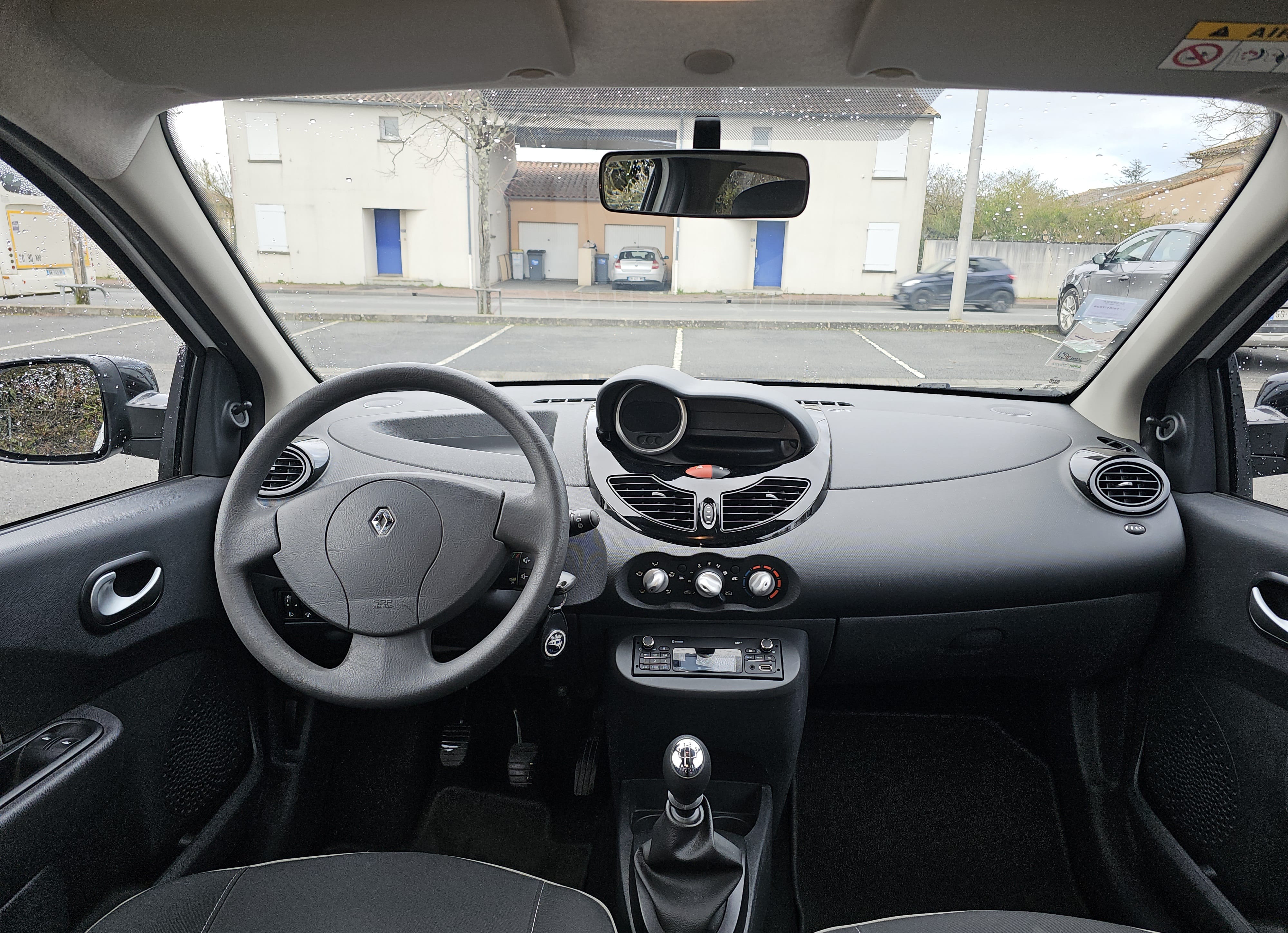Renault Twingo II avec Audio Bluetooth