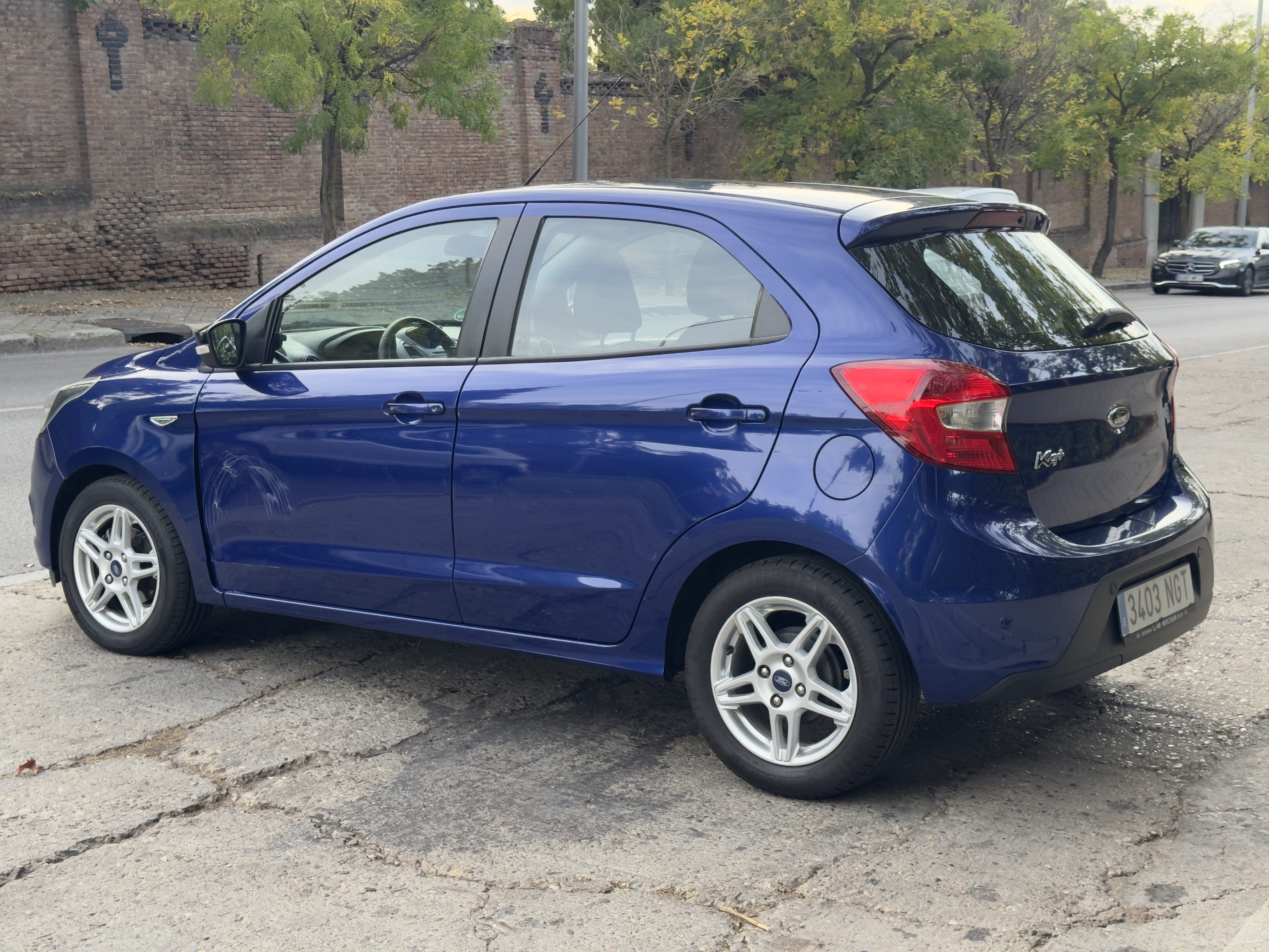 Ford KA+ con Aire acondicionado