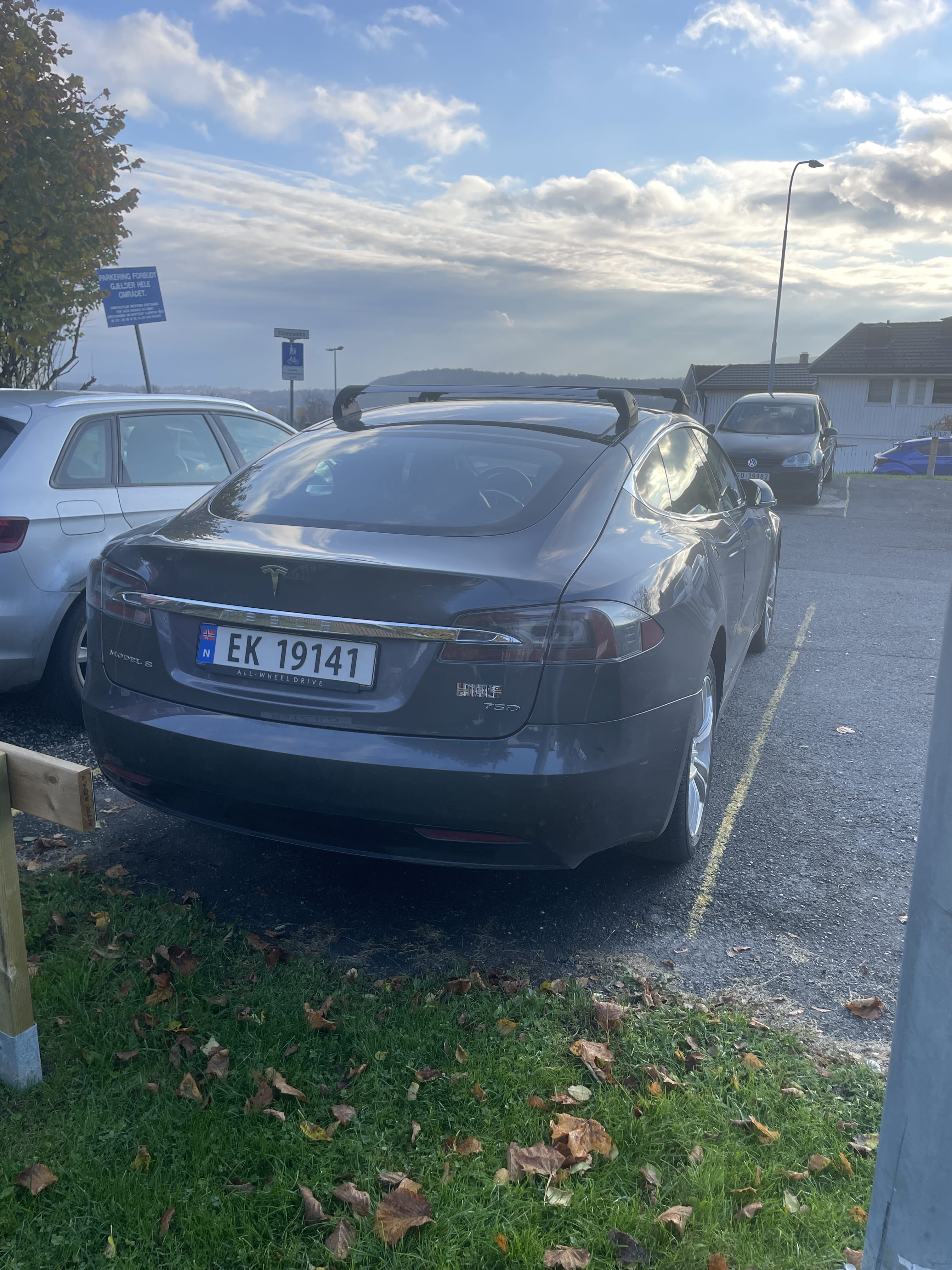 Tesla Model S 75D med GPS