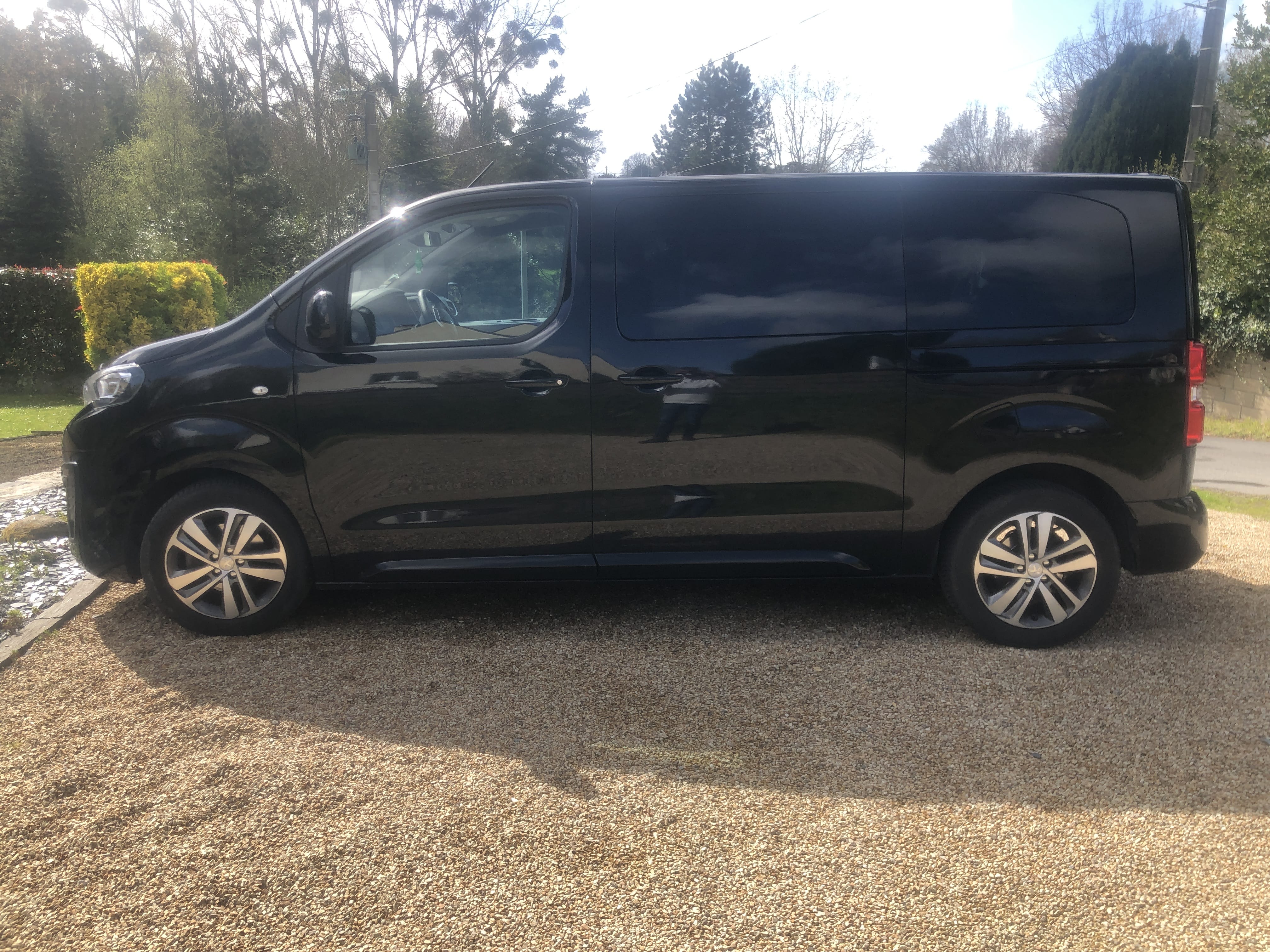 Peugeot Traveller avec Climatisation