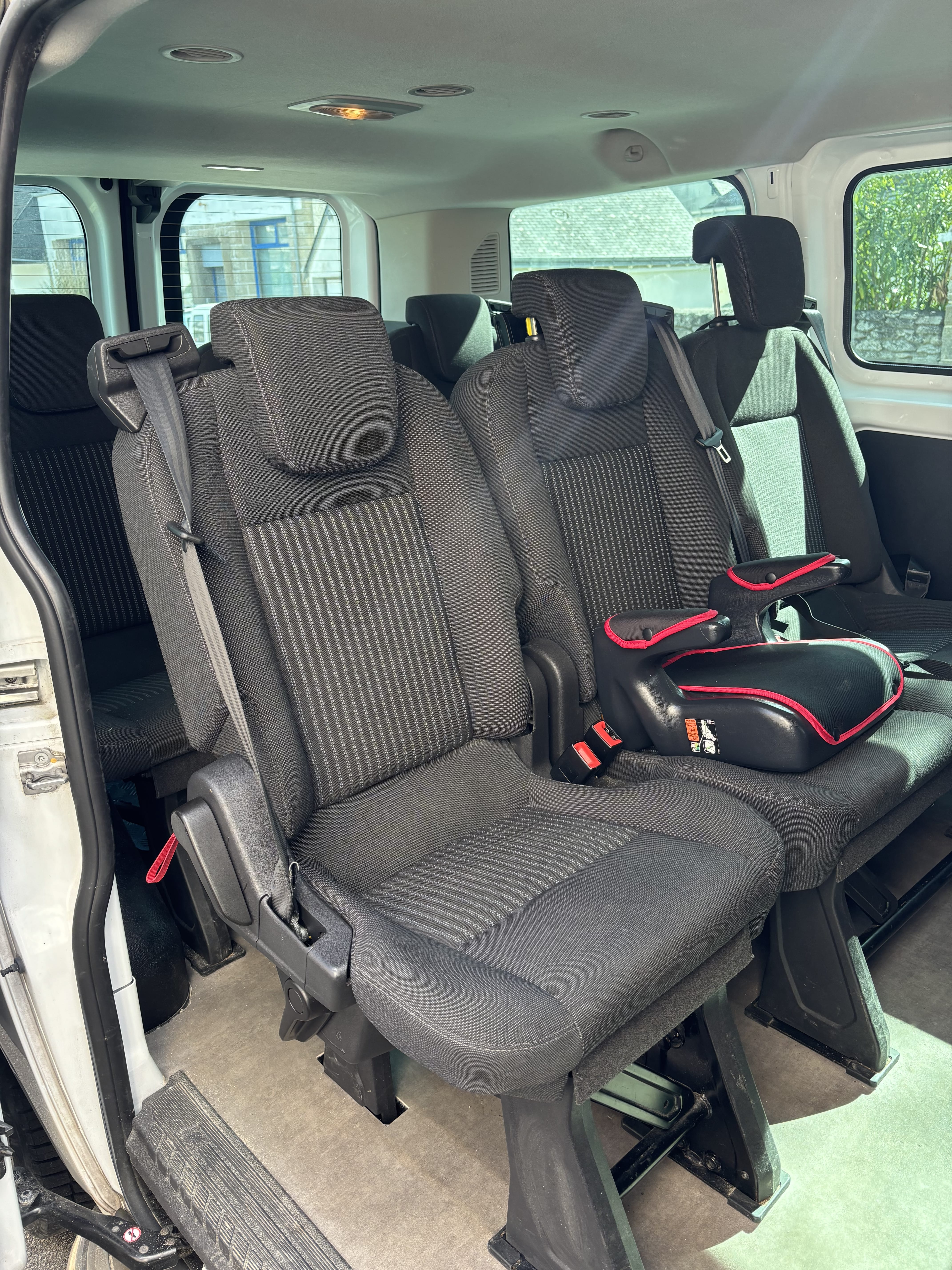 Ford Transit Custom Kombi 2.2l avec Apple CarPlay