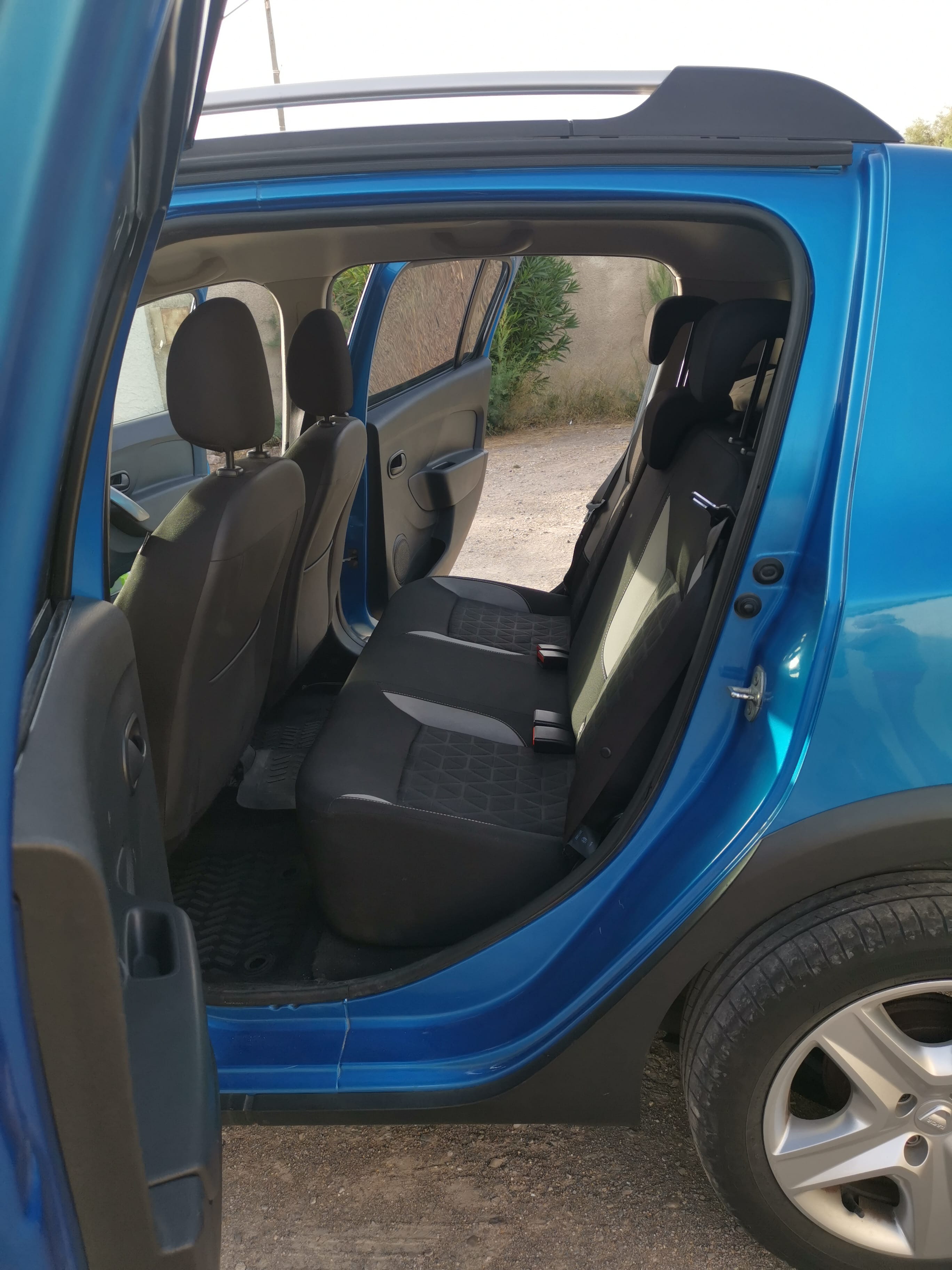 Dacia Sandero Stepway 1.6 HDI avec Audio Bluetooth