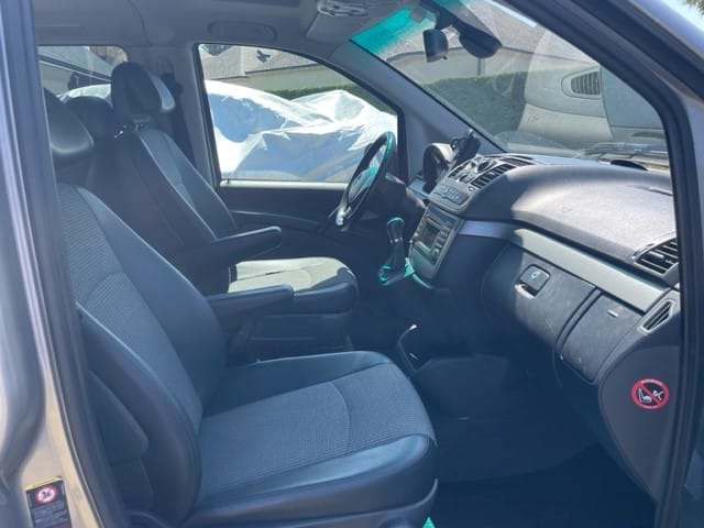 Mercedes-Benz Viano avec Attelage