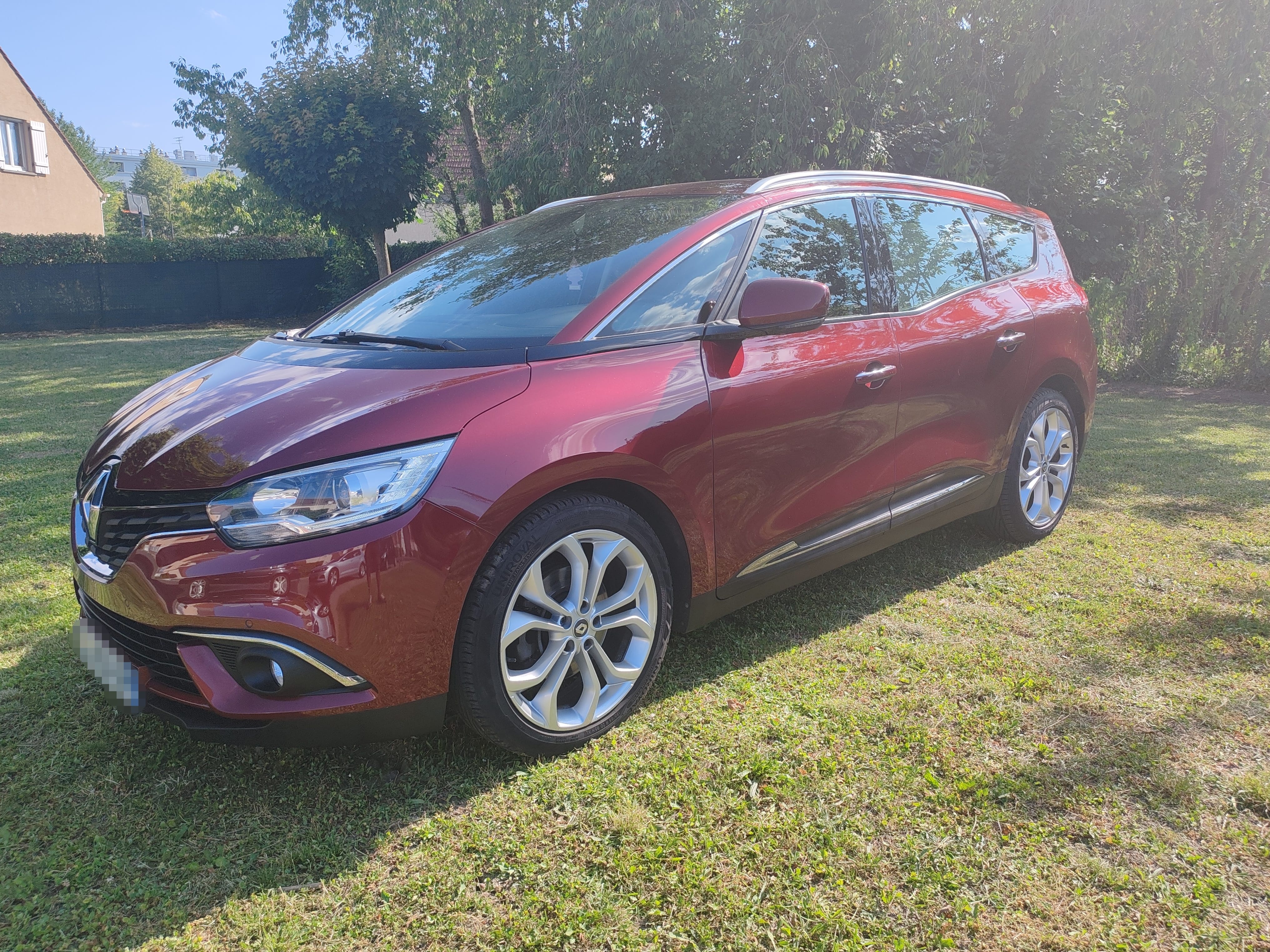 Renault Grand Scenic avec Climatisation