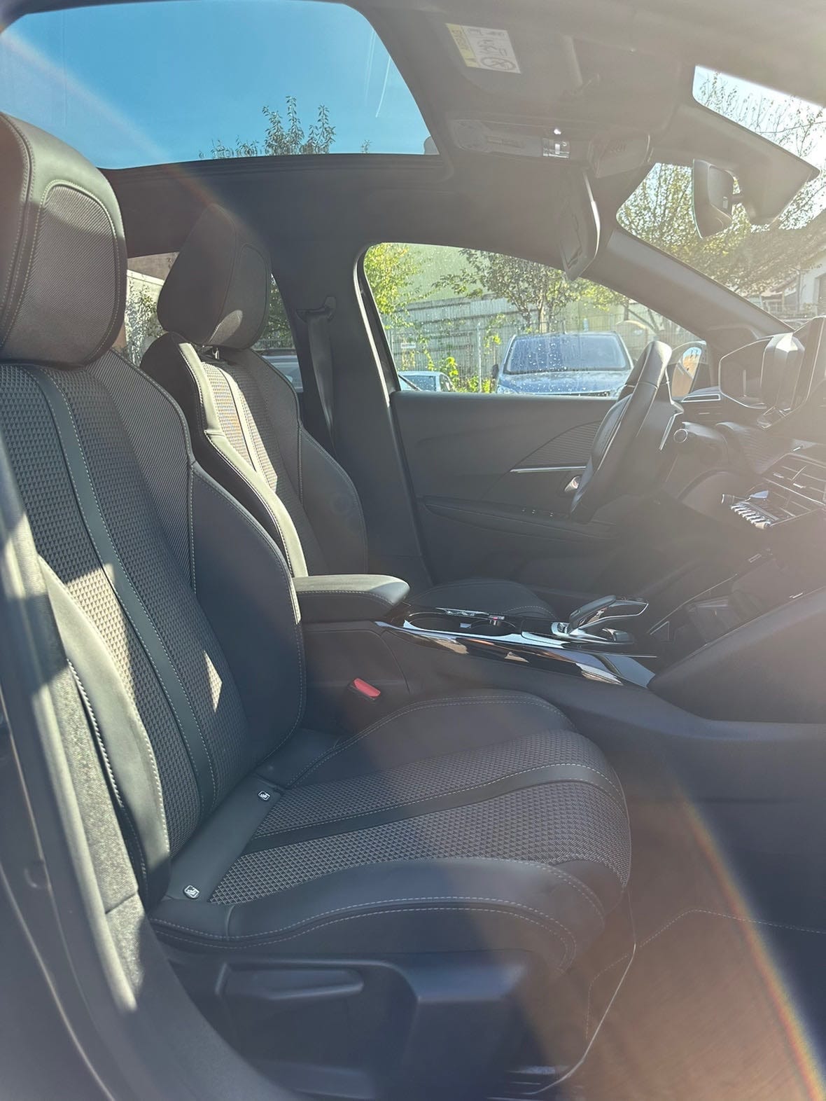 Peugeot 208 GTI avec Régulateur de vitesse