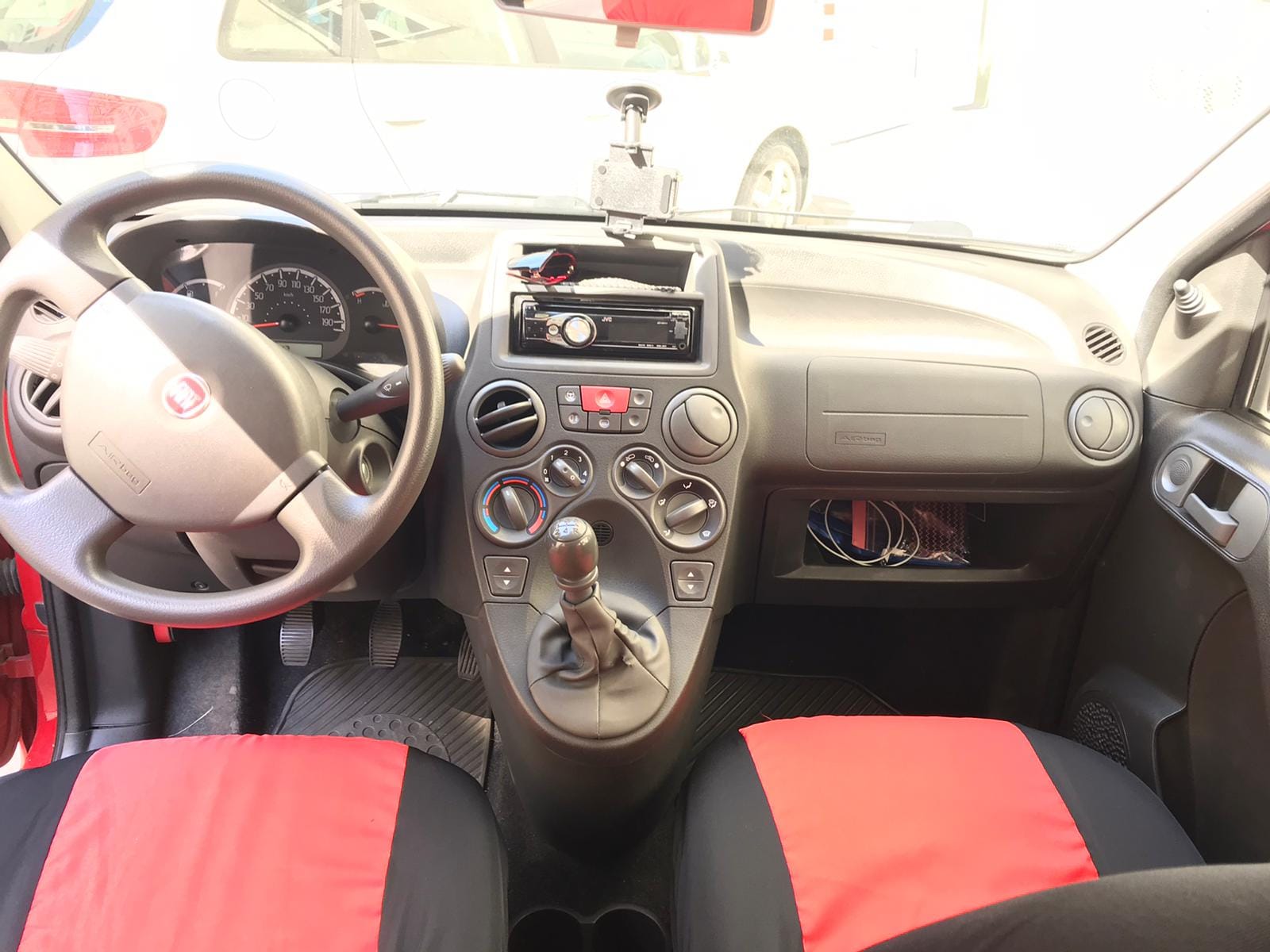 Fiat Panda mit Winterreifen