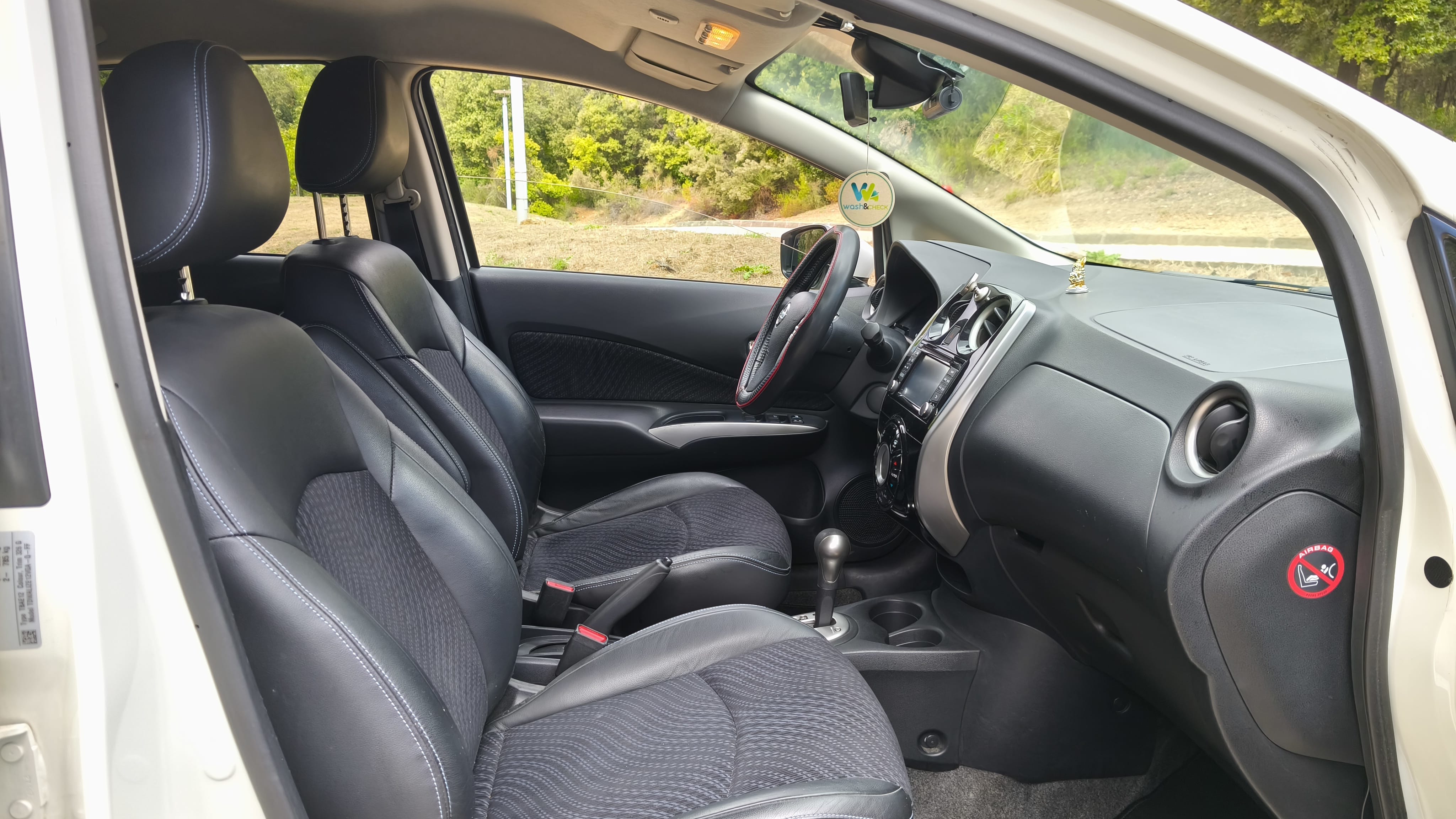 Nissan Note avec Accessible fauteuil roulant