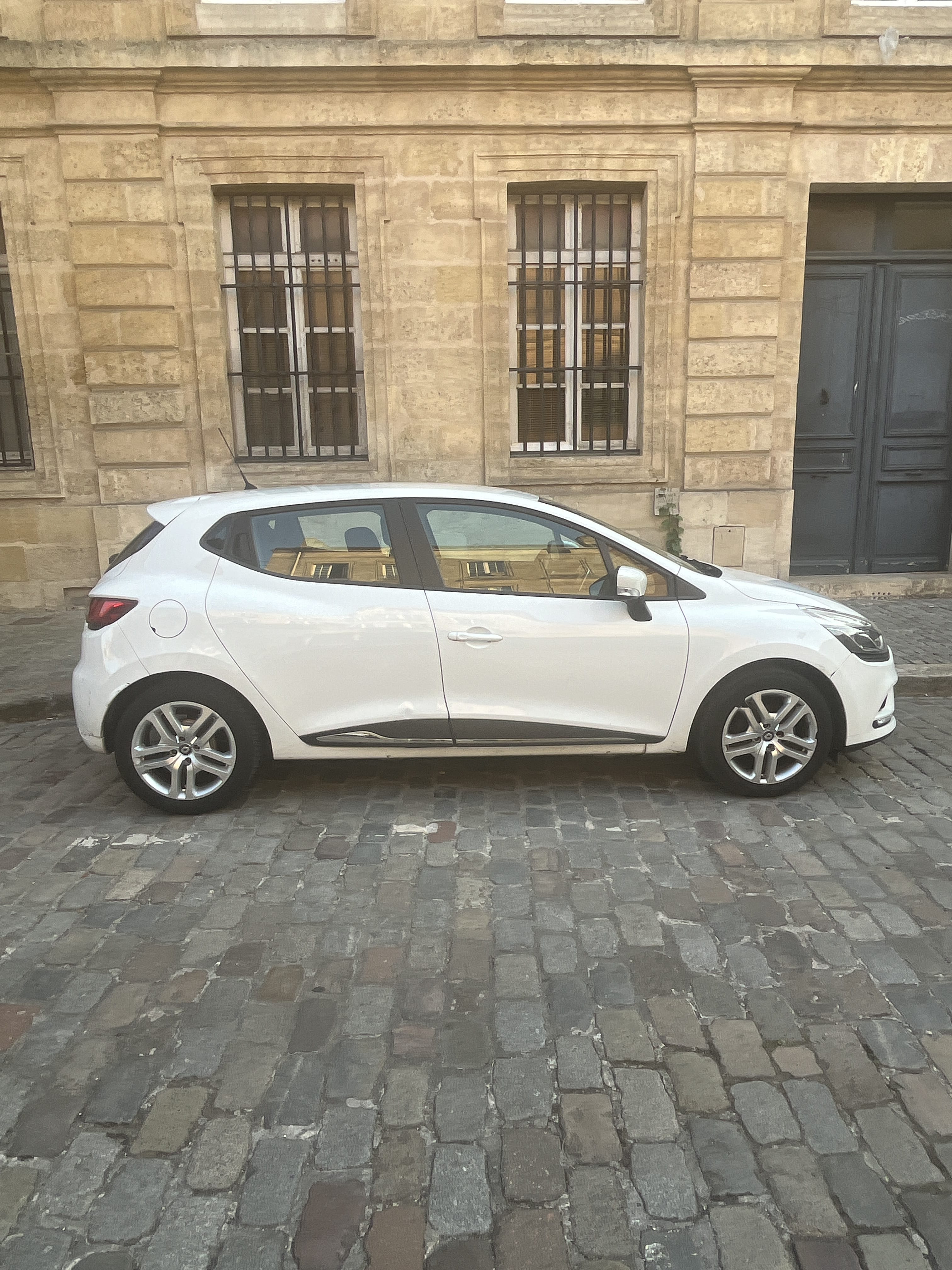 Renault Clio avec Climatisation