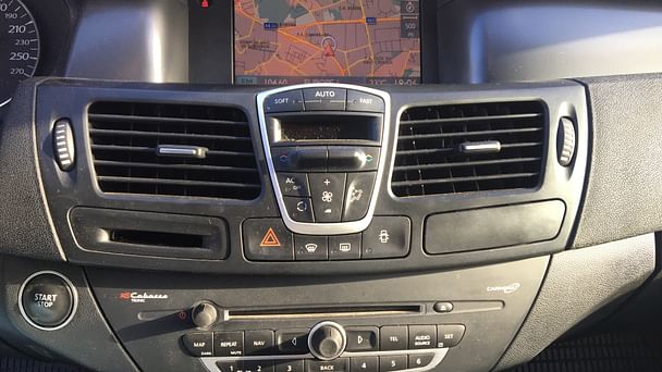 Renault Laguna 1.5 dci 110 cv / Pessac & aéroport Merignac avec Porte-vélos