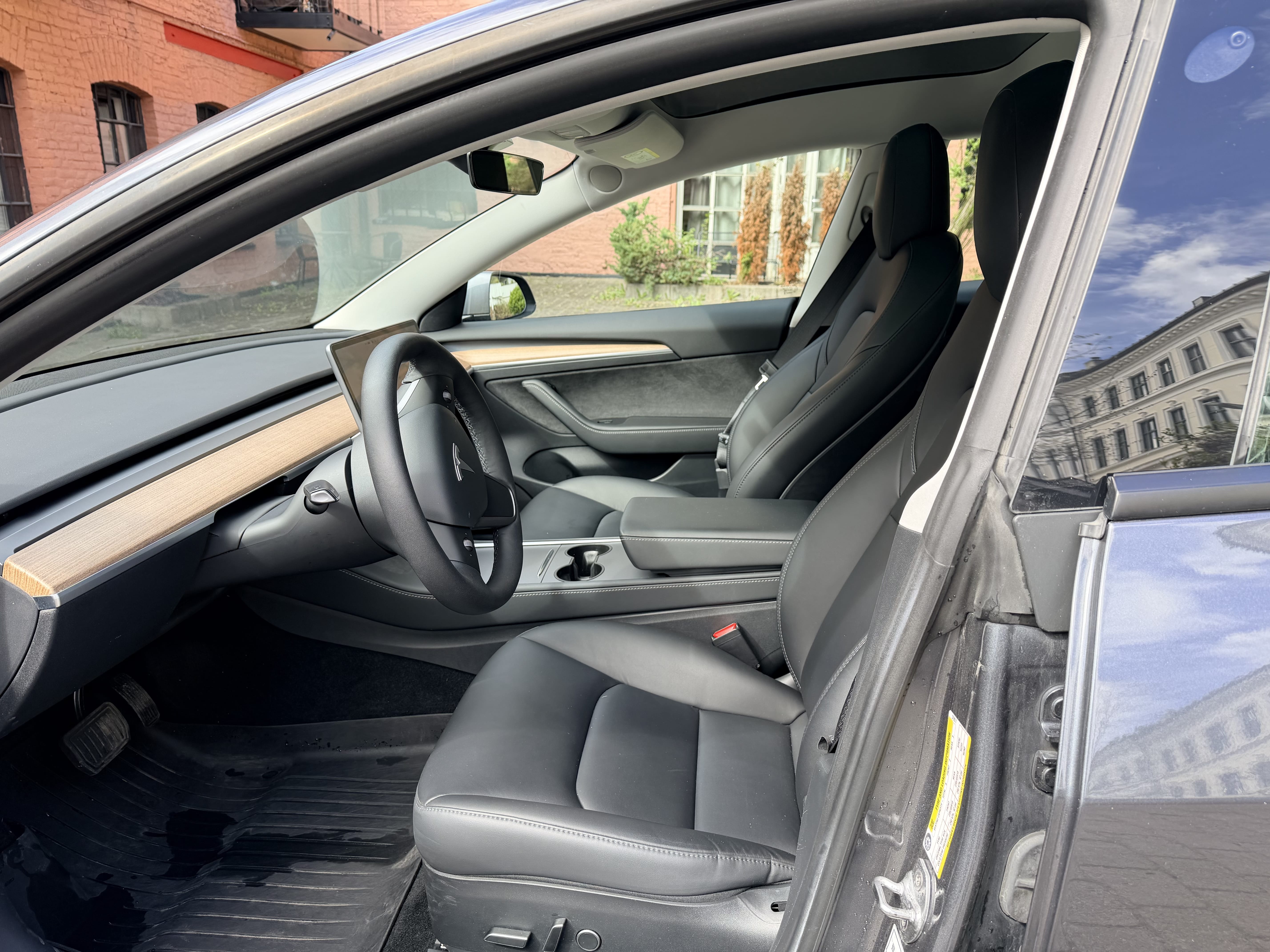 Tesla Model 3 Standard Range Plus med Cruisekontroll