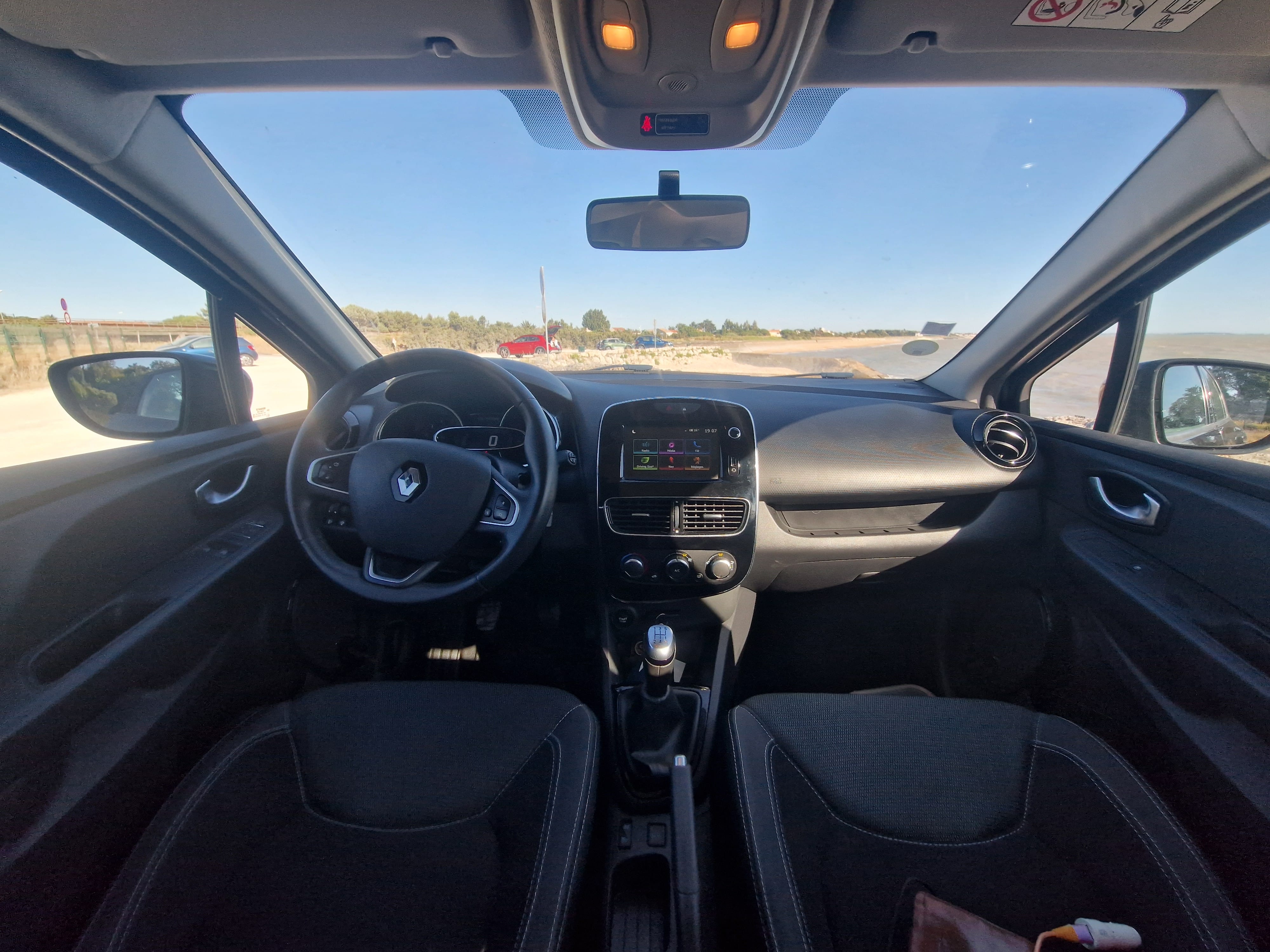Renault Clio Estate 1.5 DCI 90cv climatisé avec Audio Bluetooth