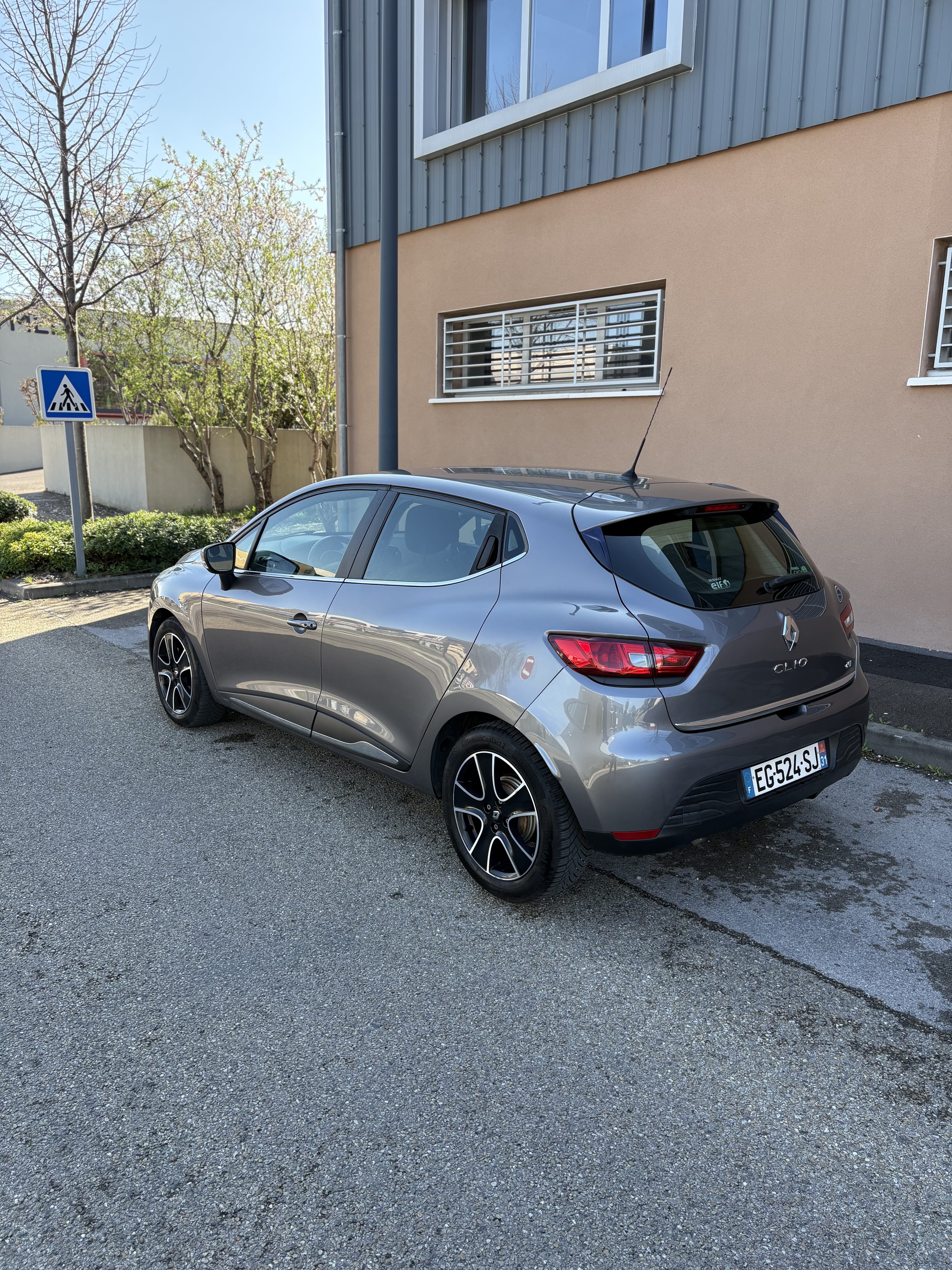 Renault Clio avec GPS