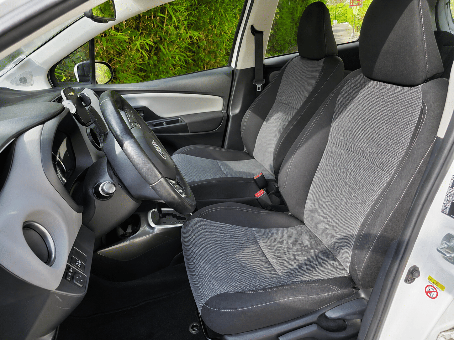Toyota Yaris Hybride 100h avec Régulateur de vitesse