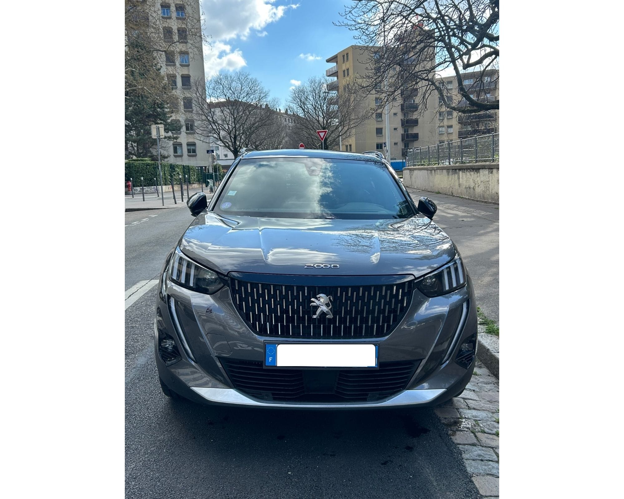 Peugeot 2008 mit Rückfahrkamera