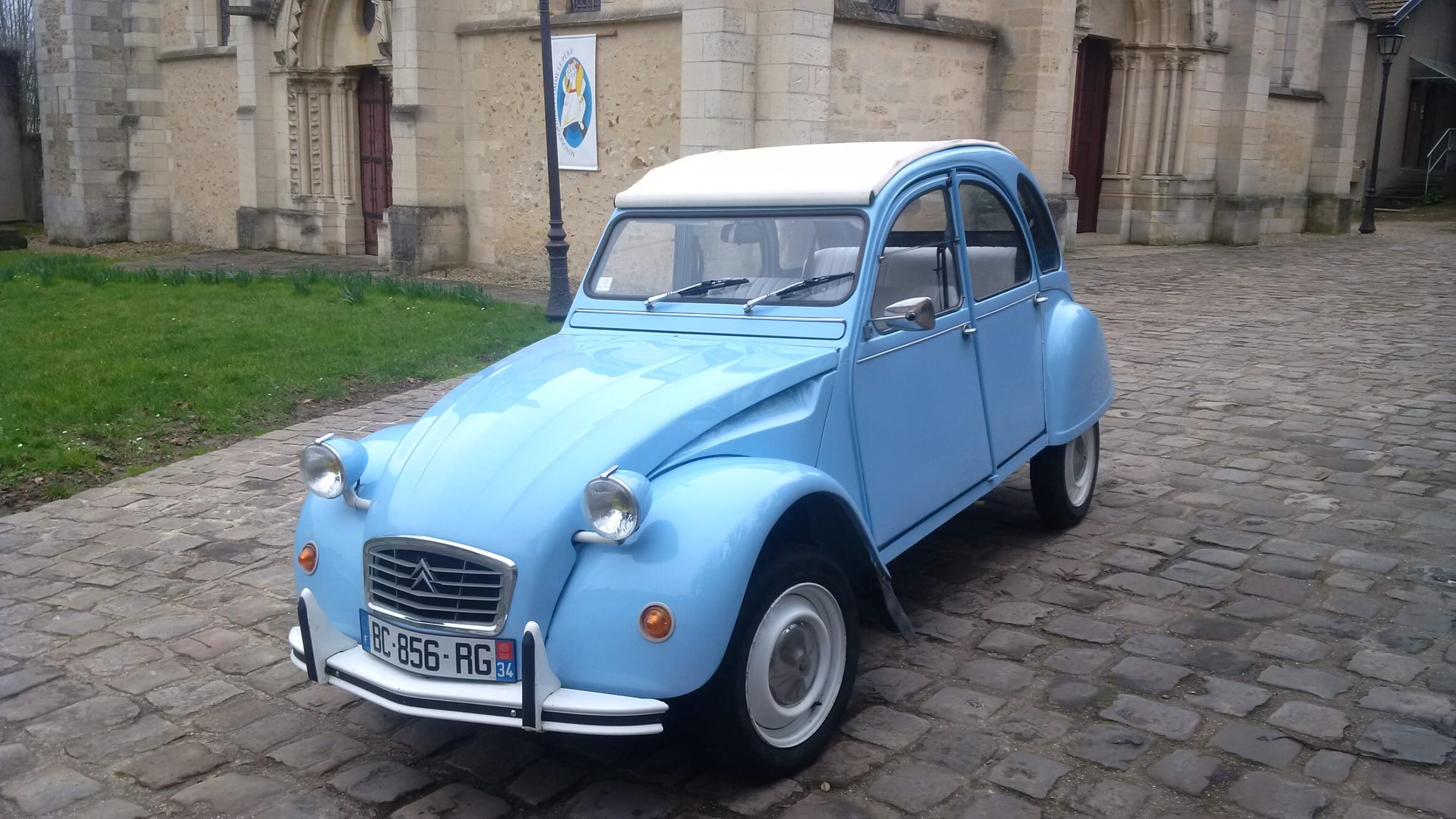 Citroen 2CV 6 Blue Virgin