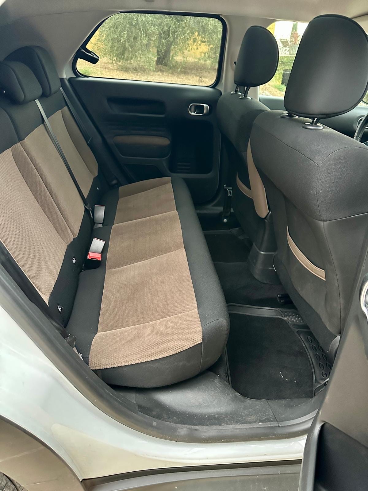 Citroen C4 Cactus avec Siège bébé