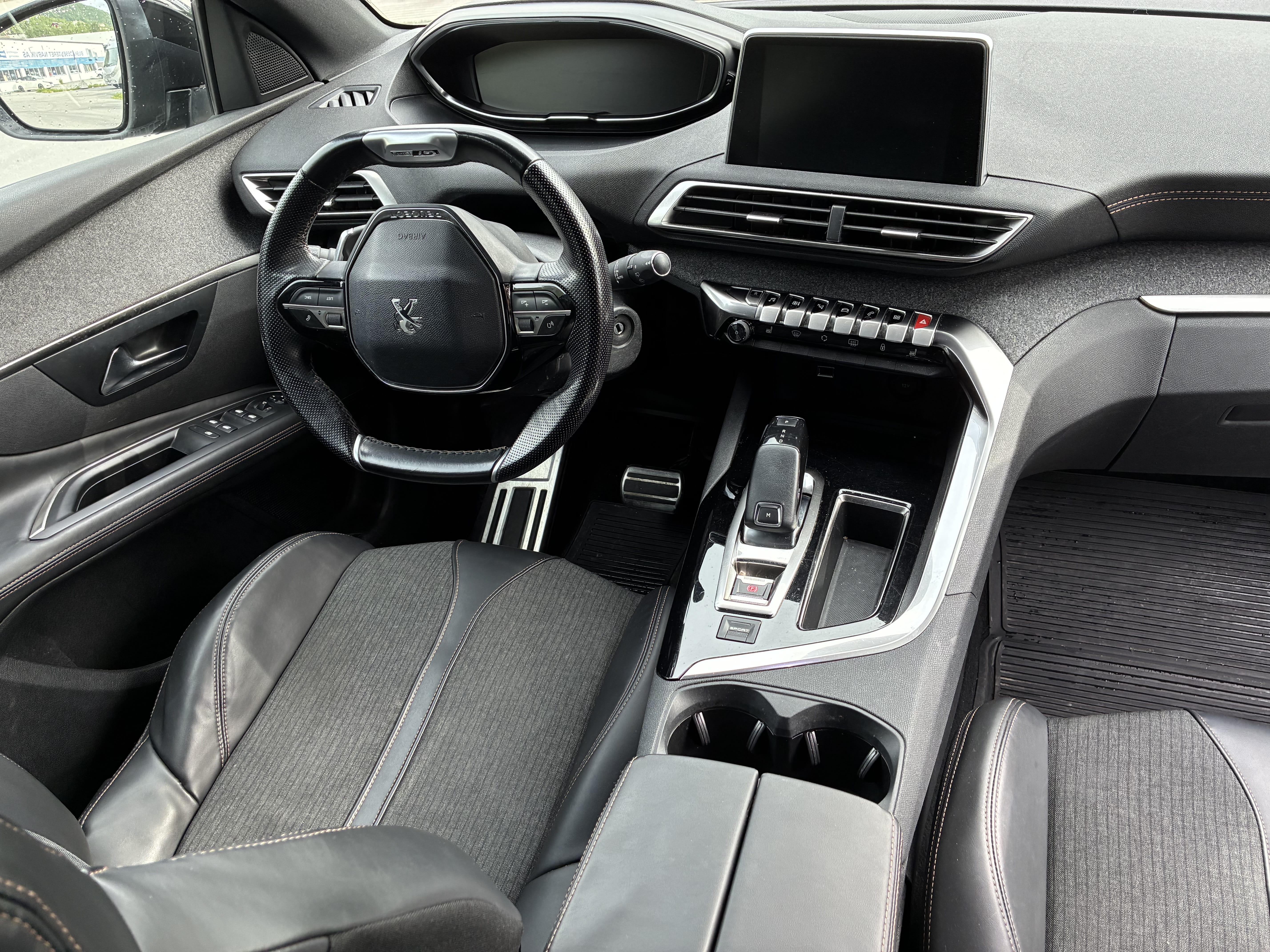 Peugeot 3008 with GPS