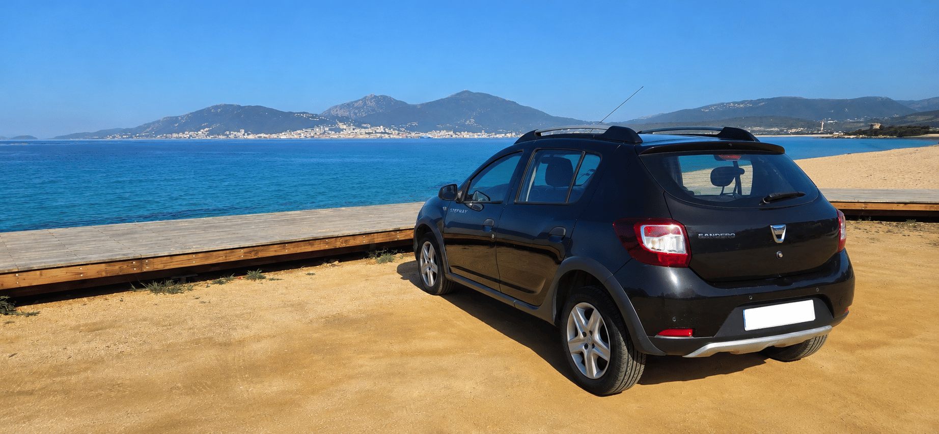 Dacia Sandero Stepway 90CV Turbo mit Navigationsgerät