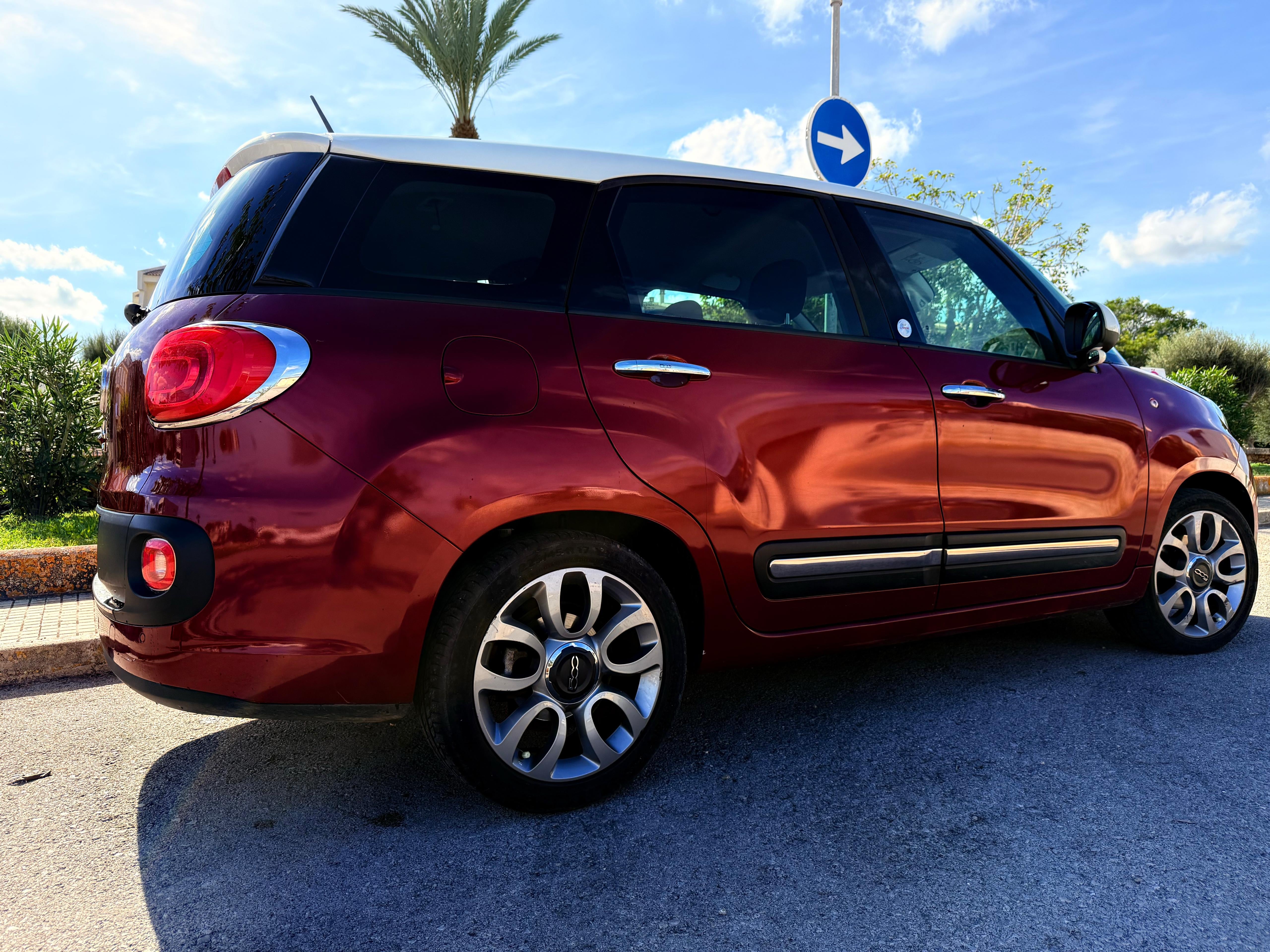 Fiat 500L con Cámara de marcha atrás