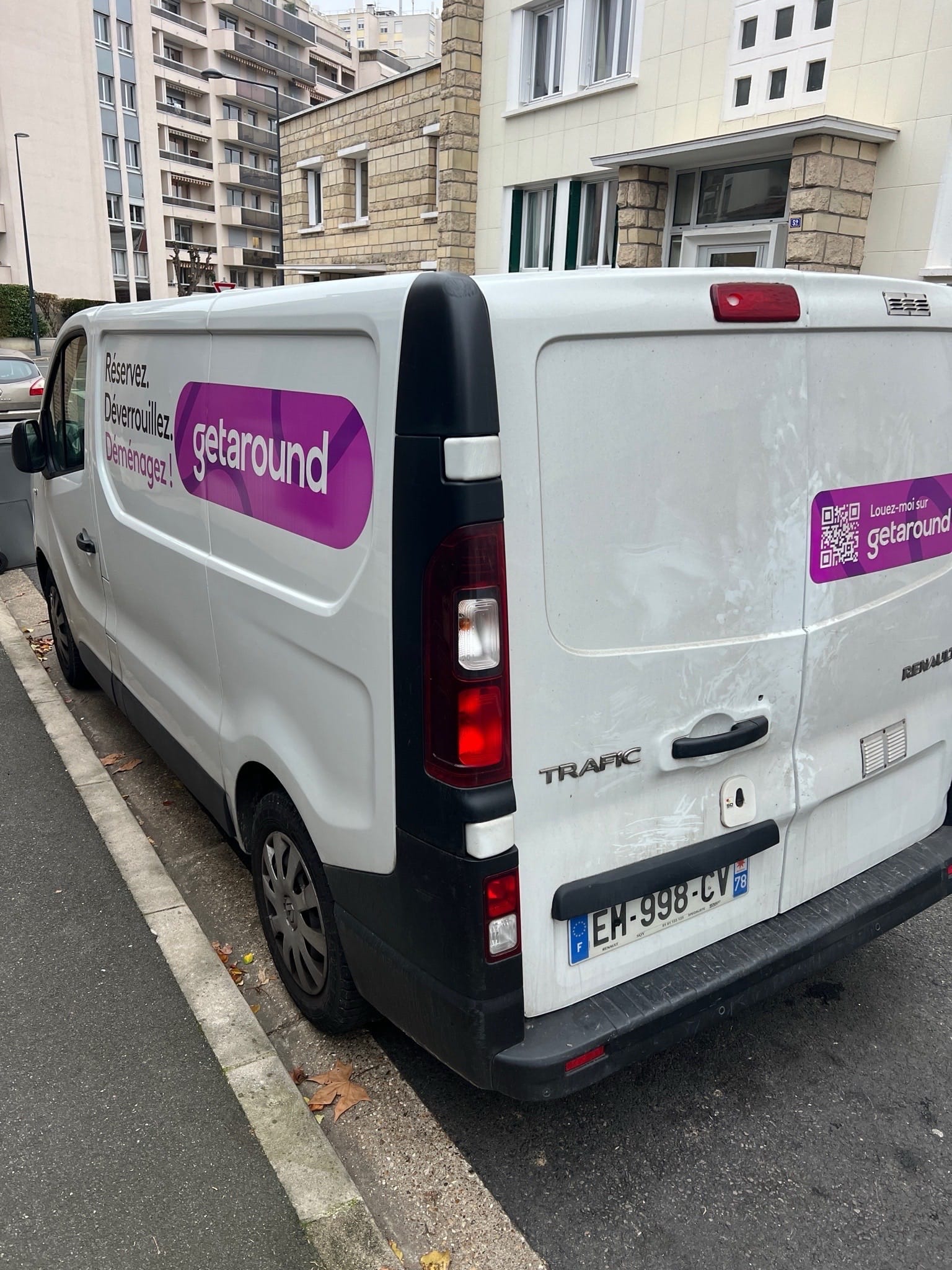 Renault Trafic - Stationnement Gratuit - EM998 avec Régulateur de vitesse