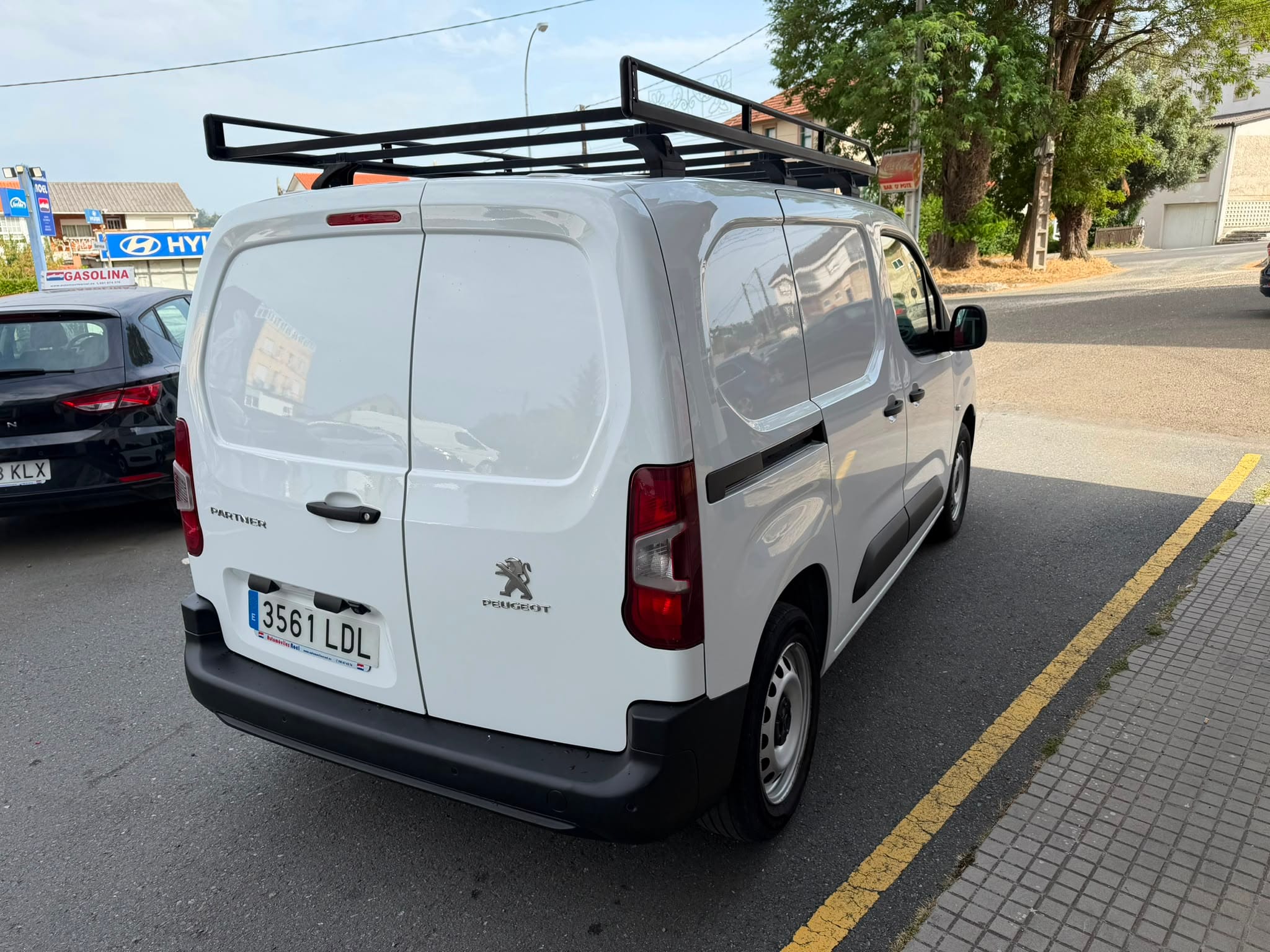 Peugeot Partner Furgoneta mit Rückfahrkamera
