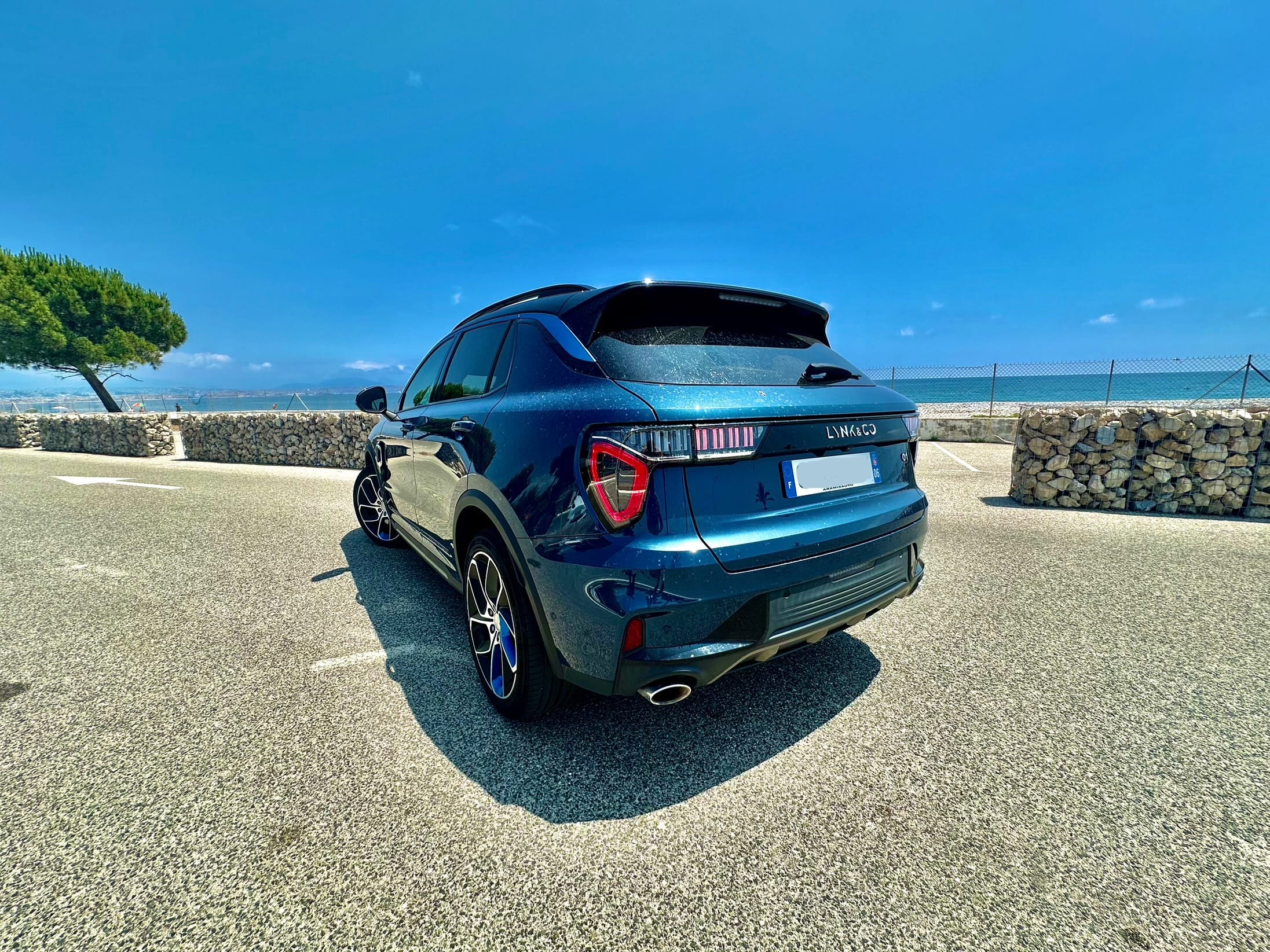 Lynk & Co 01 with GPS