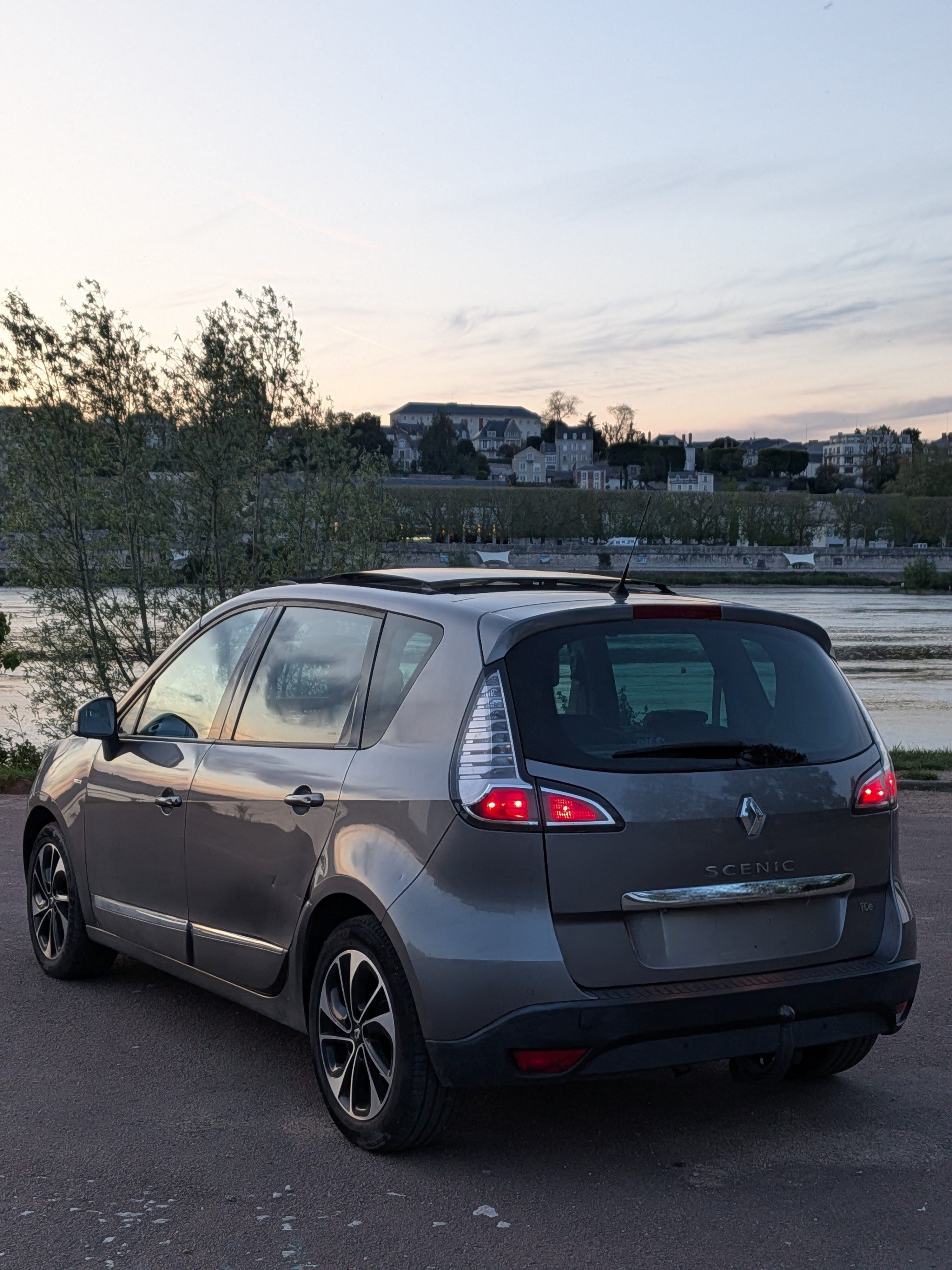 Renault Scenic 1.2 tce 130cv avec Caméra de recul