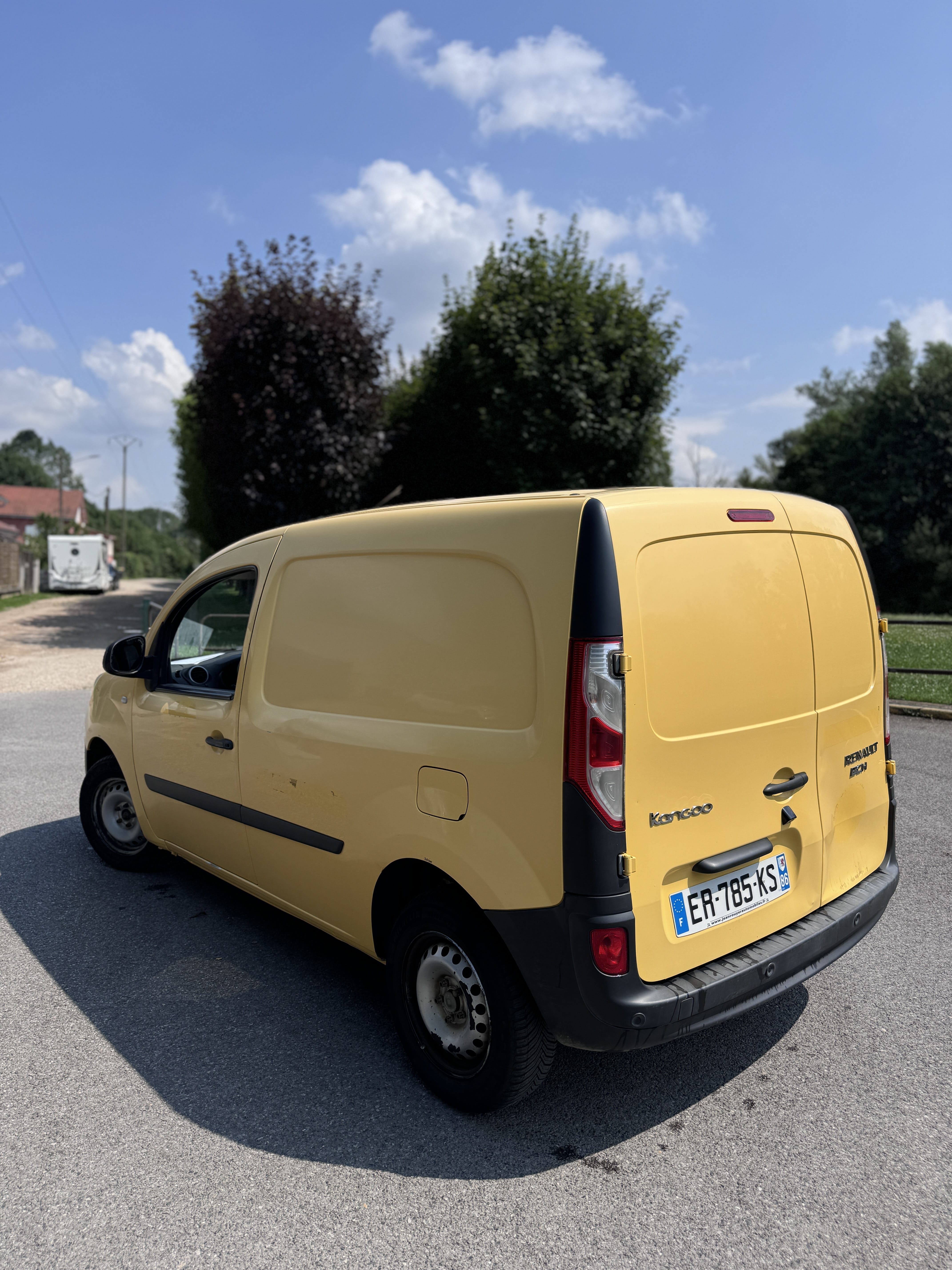 Renault Kangoo Fourgon 1.5dci avec Audio Bluetooth
