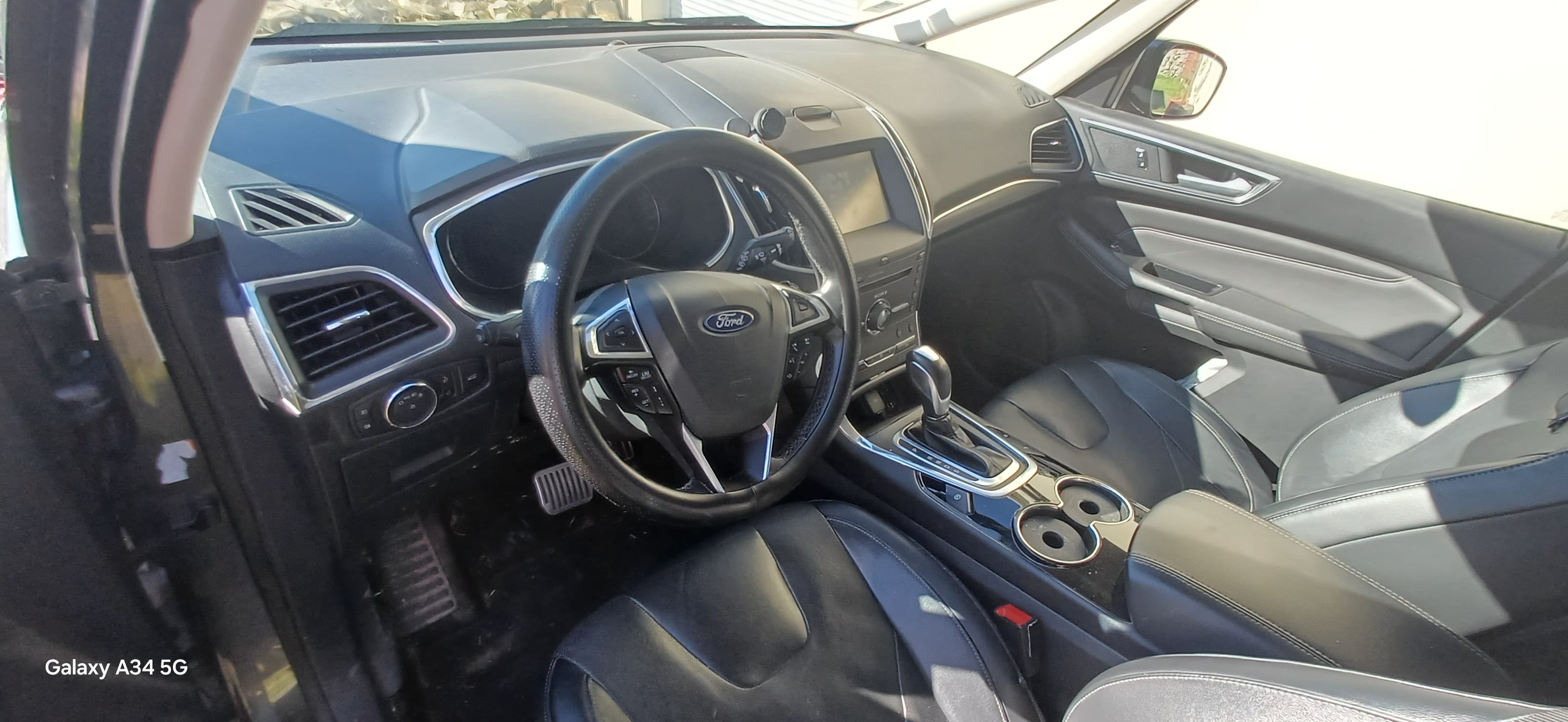 Ford S-Max 2.0 TDCI avec GPS