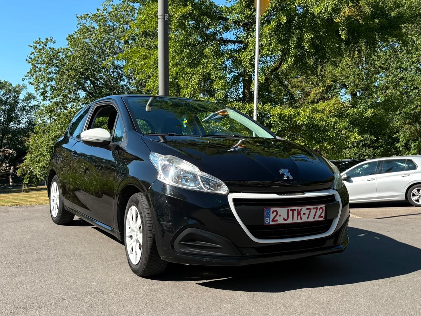 Peugeot 208 Like met USB-oplaadpoorten
