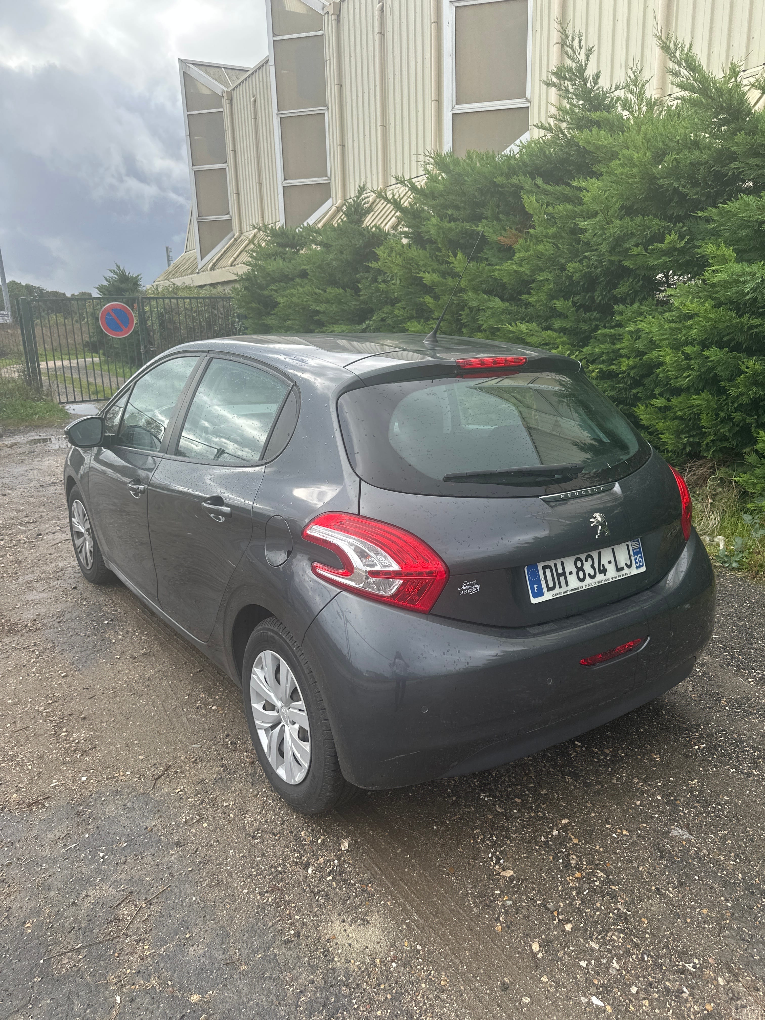 Peugeot 208 avec GPS