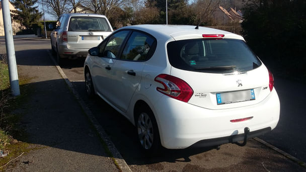 Peugeot 208 avec Attelage
